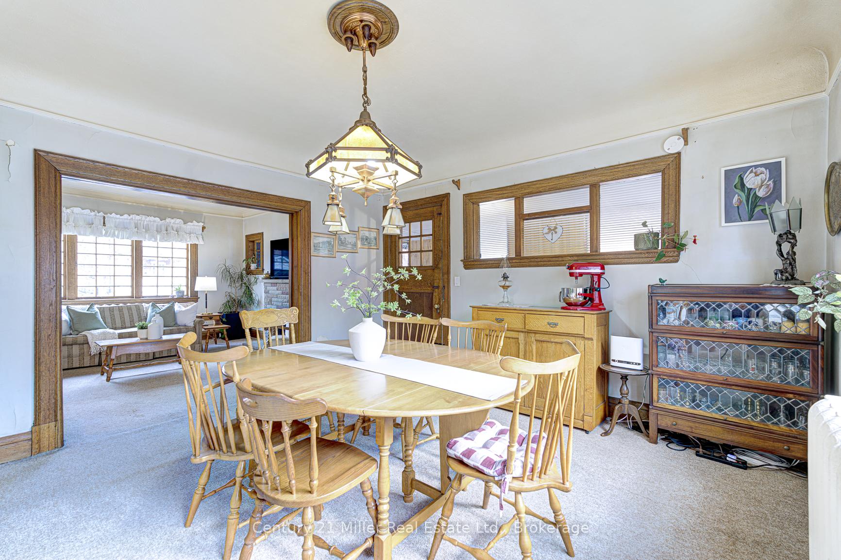 Photo 11 of 26 Fairleigh Avenue S, Hamilton, Gibson — HOMEH
