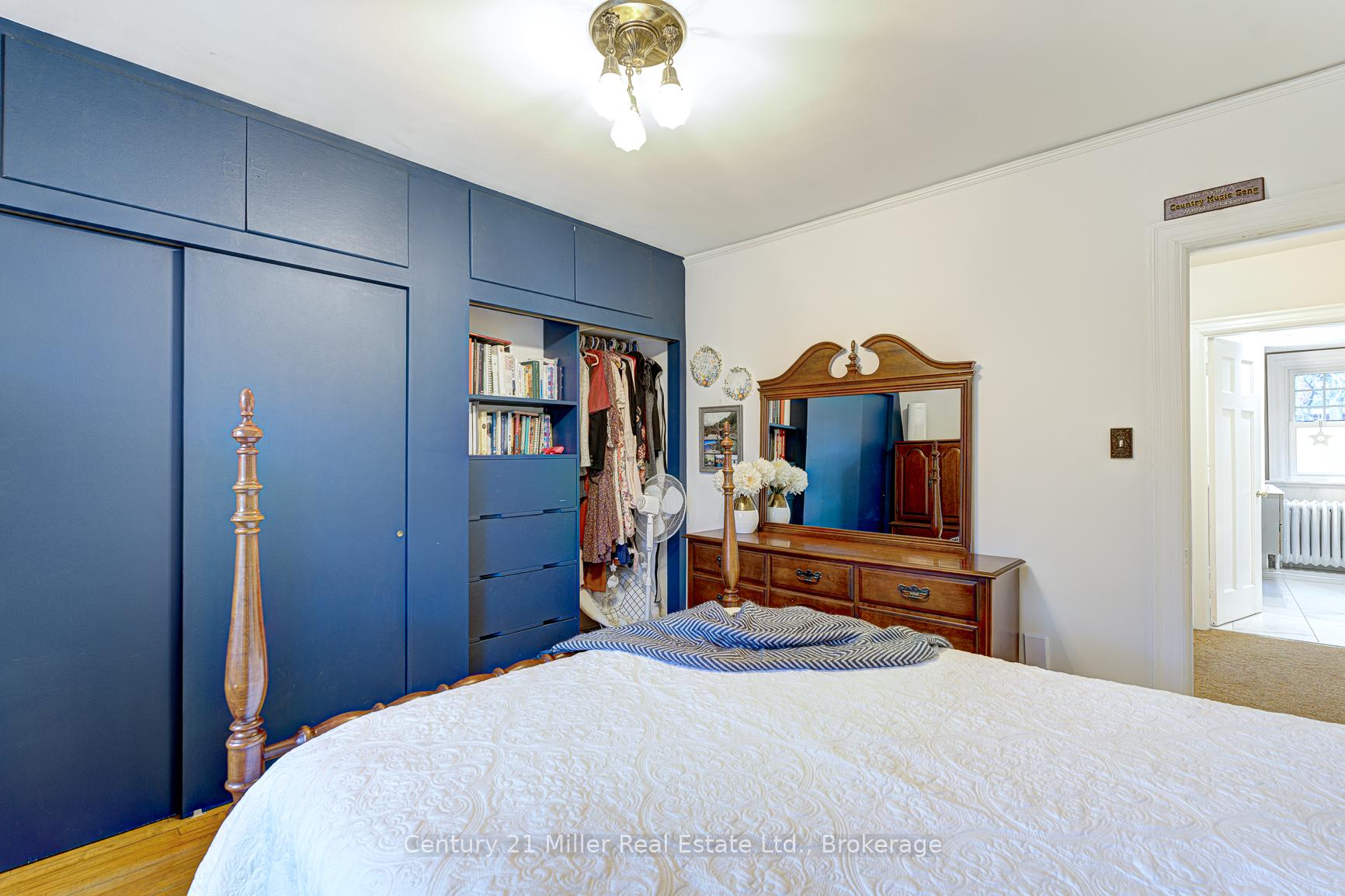 Photo 16 of 26 Fairleigh Avenue S, Hamilton, Gibson — HOMEH