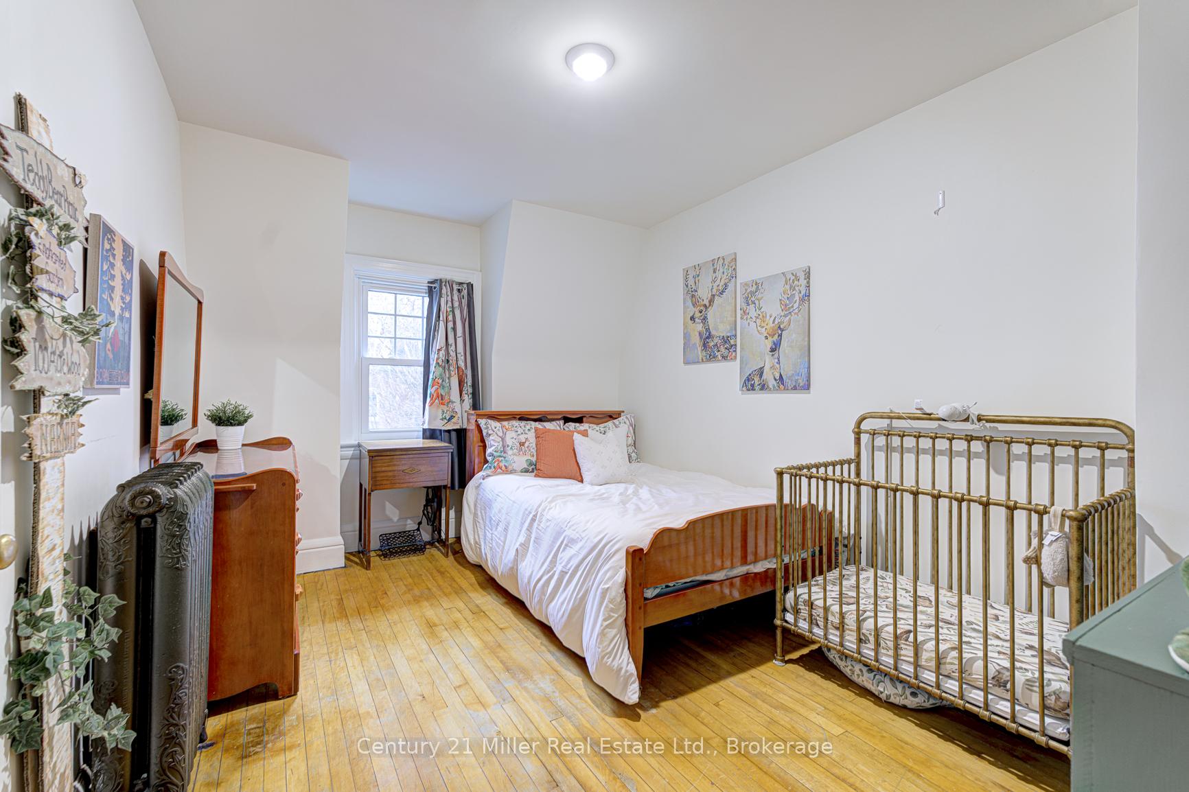 Photo 20 of 26 Fairleigh Avenue S, Hamilton, Gibson — HOMEH