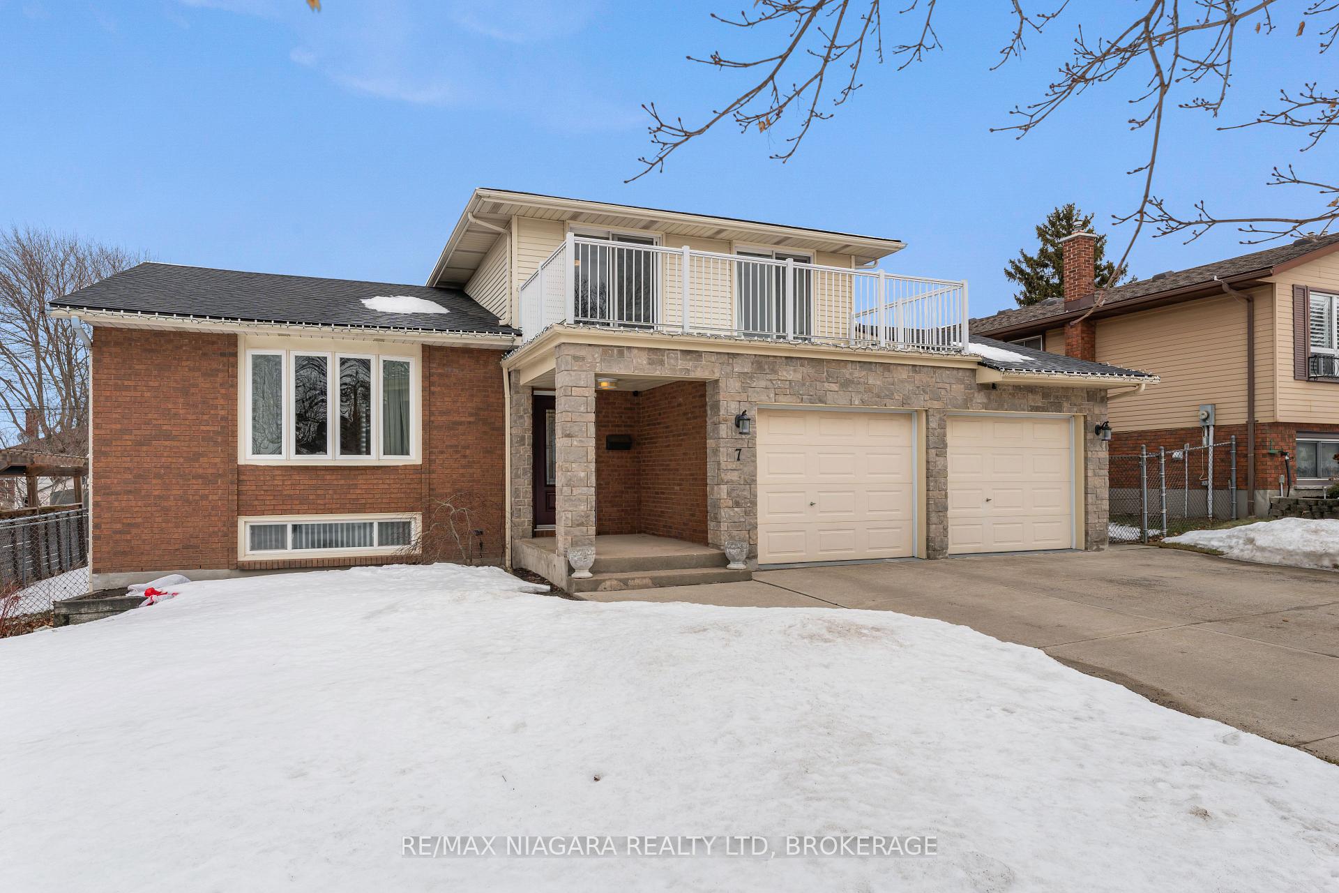 Photo 1 of 7 Via Dell Monte, St. Catharines, Burleigh Hill — HOMEH