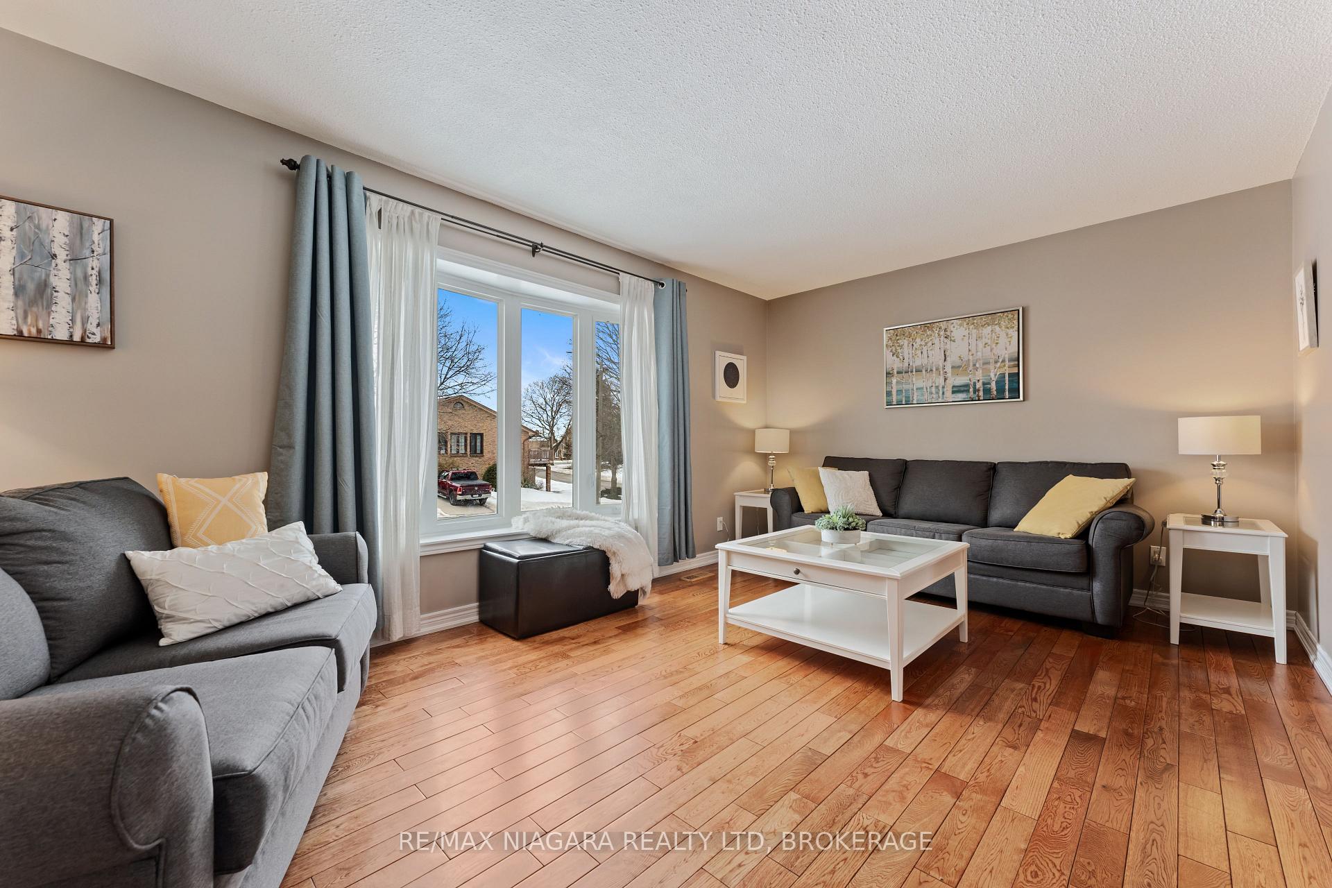 Photo 7 of 7 Via Dell Monte, St. Catharines, Burleigh Hill — HOMEH