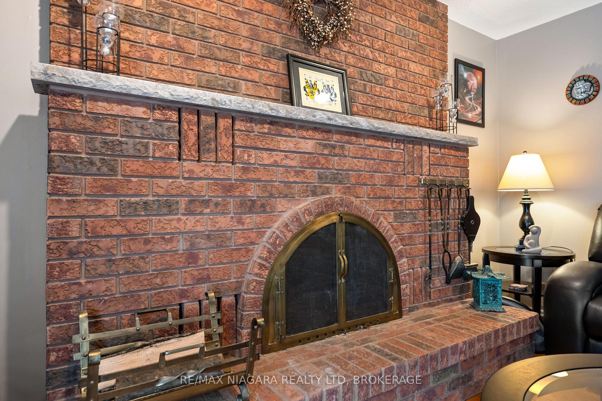 Photo 14 of 7 Via Dell Monte, St. Catharines, Burleigh Hill — HOMEH