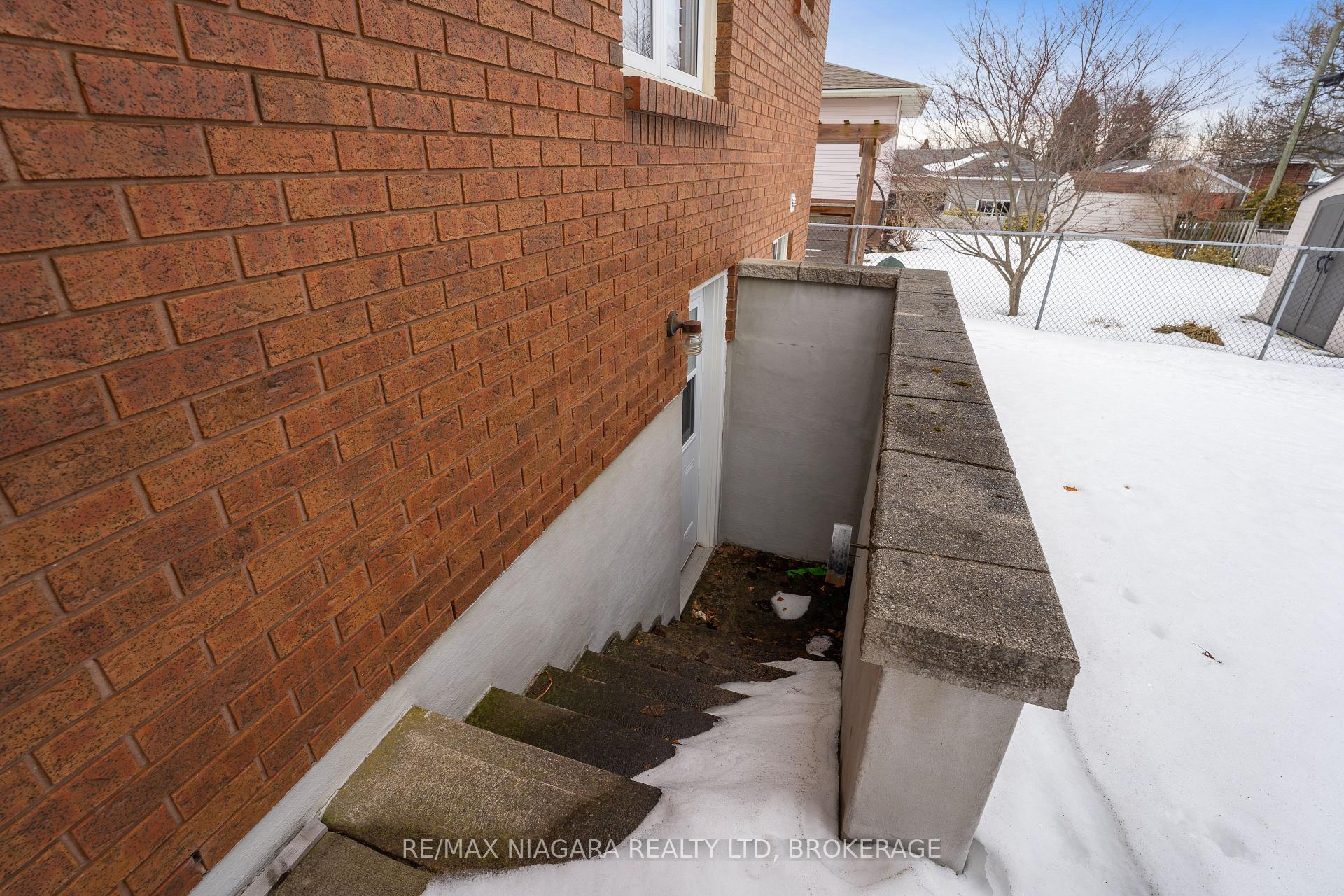Photo 63 of 7 Via Dell Monte, St. Catharines, Burleigh Hill — HOMEH