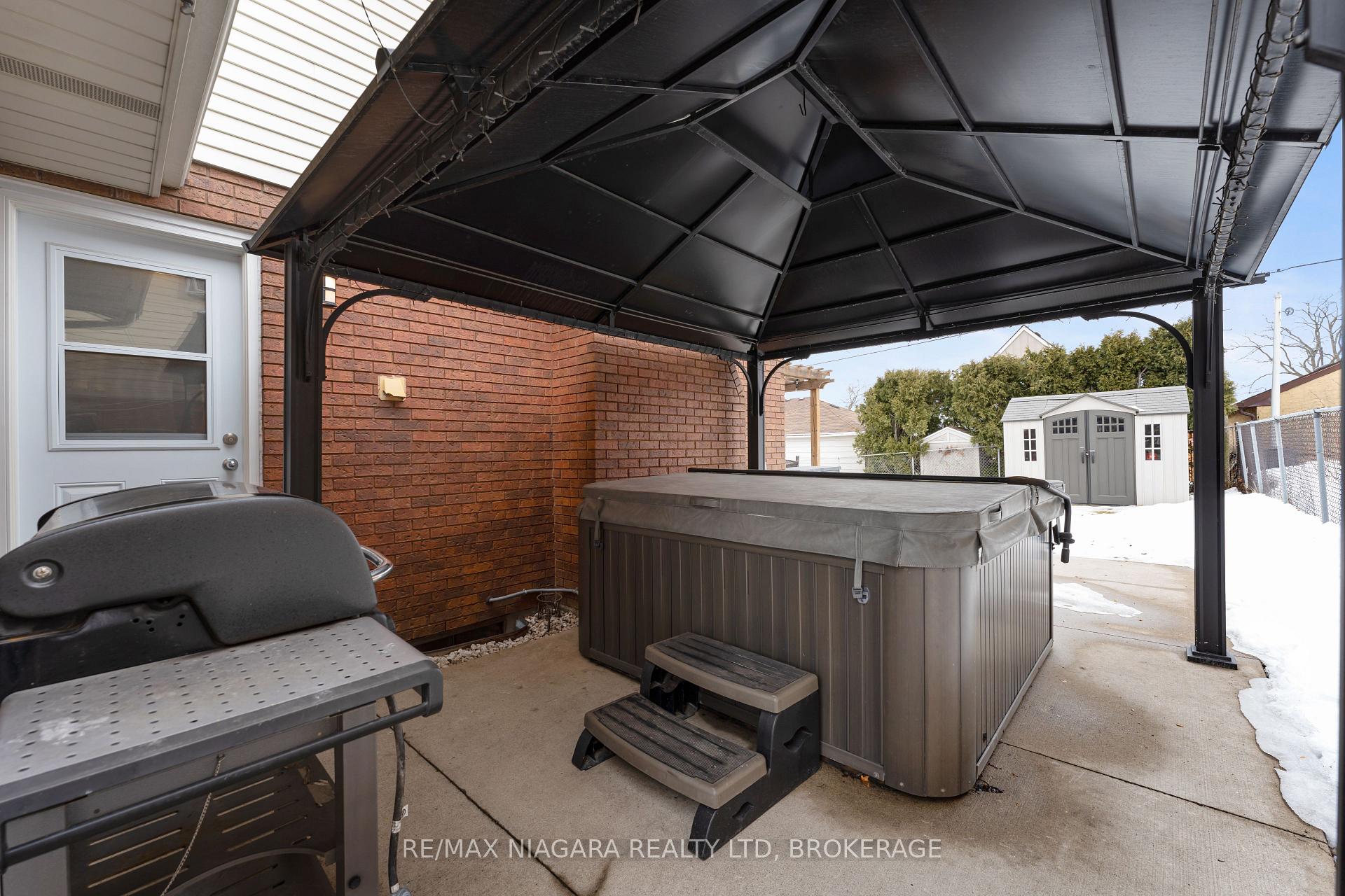 Photo 64 of 7 Via Dell Monte, St. Catharines, Burleigh Hill — HOMEH