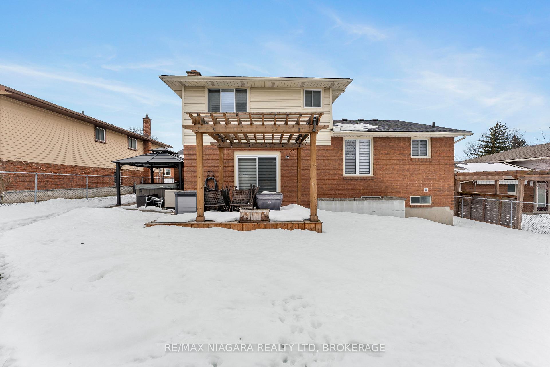 Photo 66 of 7 Via Dell Monte, St. Catharines, Burleigh Hill — HOMEH