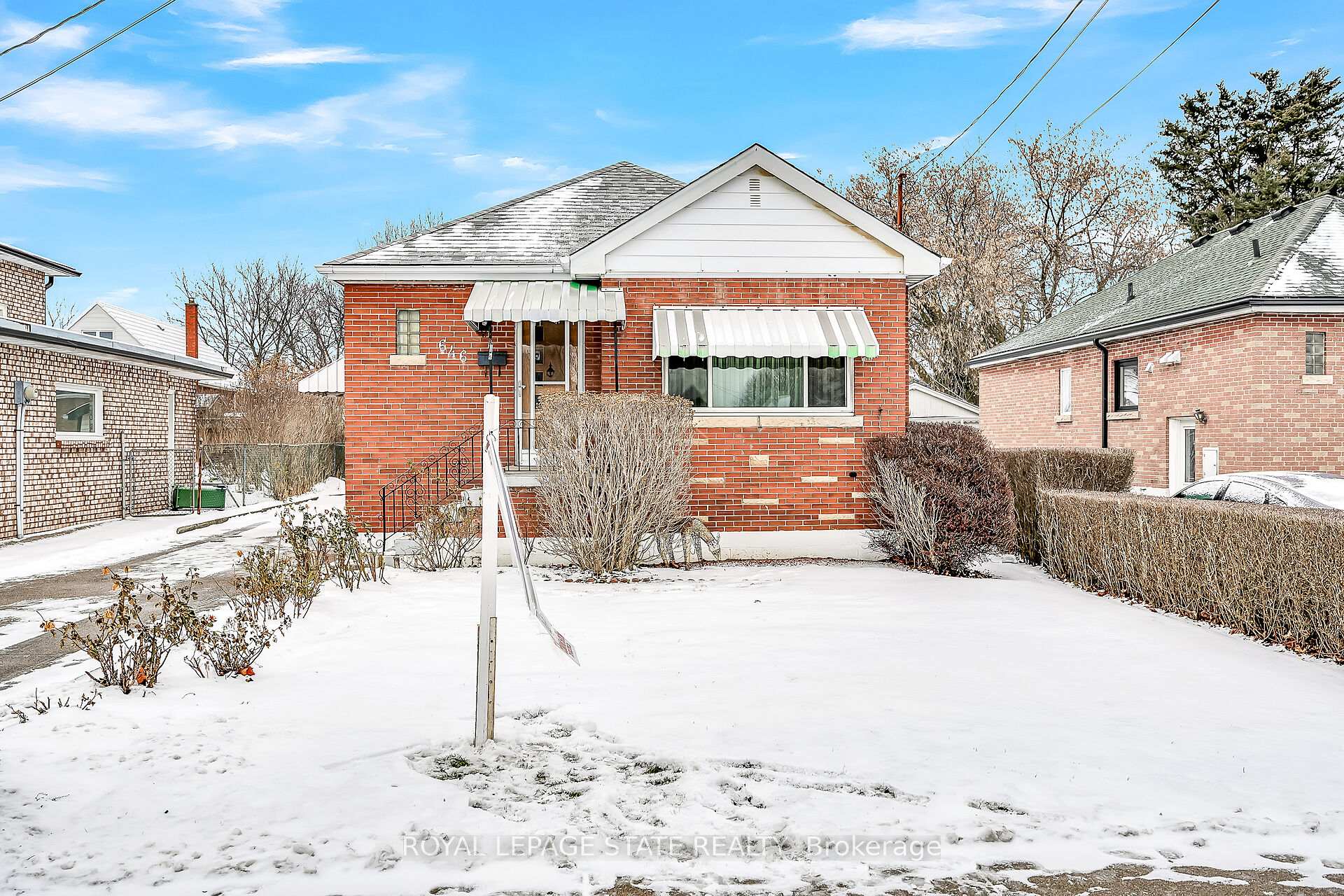 Photo 3 of 646 Upper Sherman Avenue, Hamilton, Burkholme — HOMEH