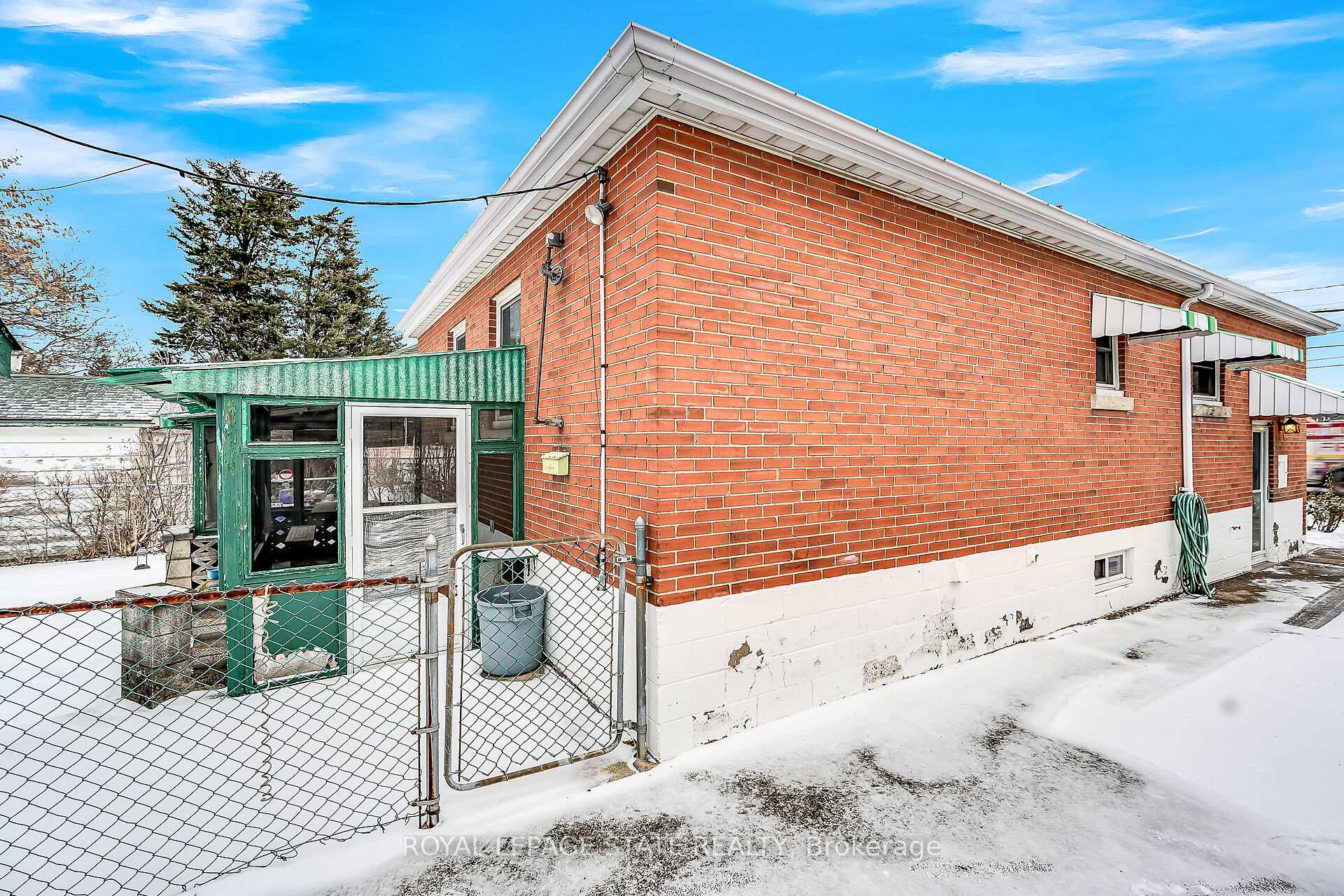 Photo 31 of 646 Upper Sherman Avenue, Hamilton, Burkholme — HOMEH