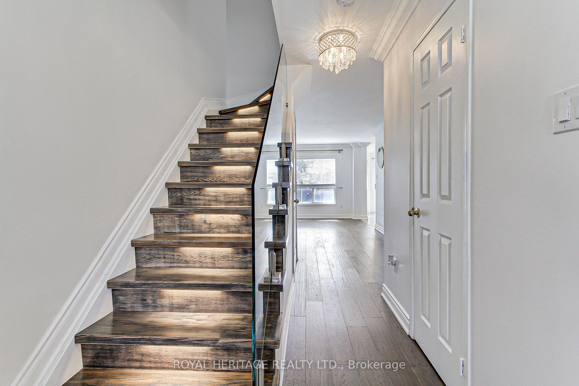 Photo 5 of 59 Twigg Drive, Ajax, Central — HOMEH