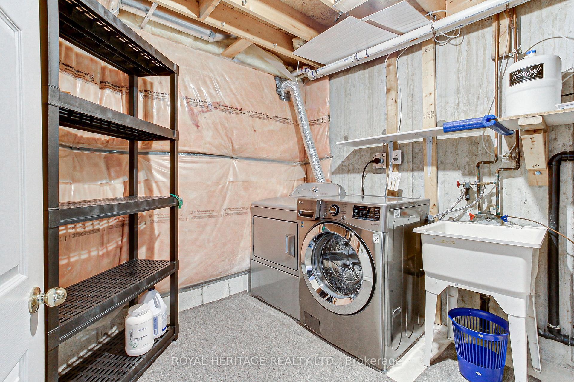 Photo 36 of 59 Twigg Drive, Ajax, Central — HOMEH