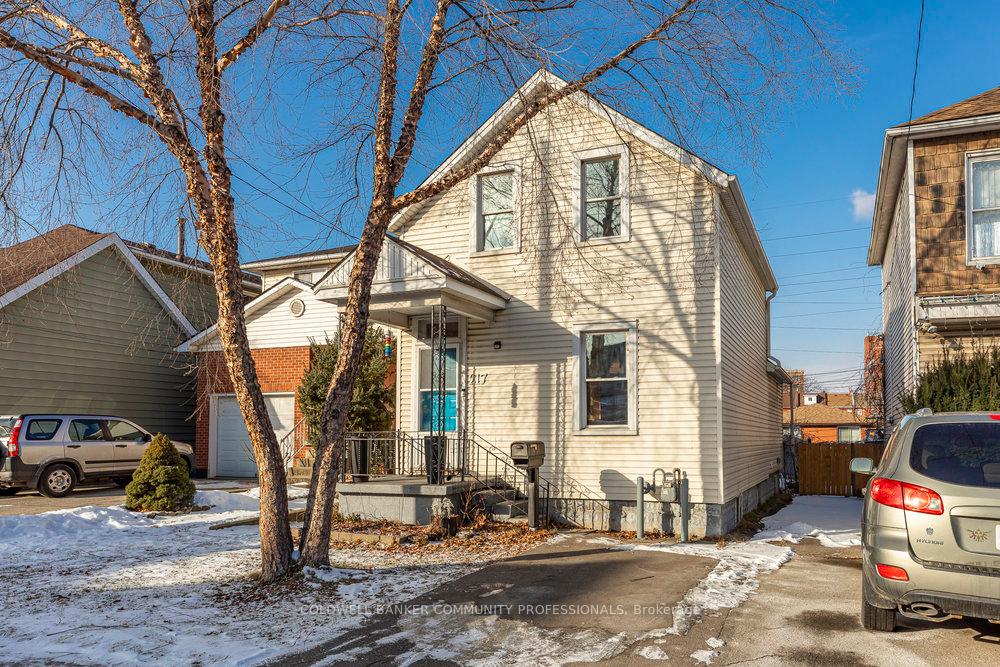 Photo 5 of 217 Gibson Avenue, Hamilton, Gibson — HOMEH