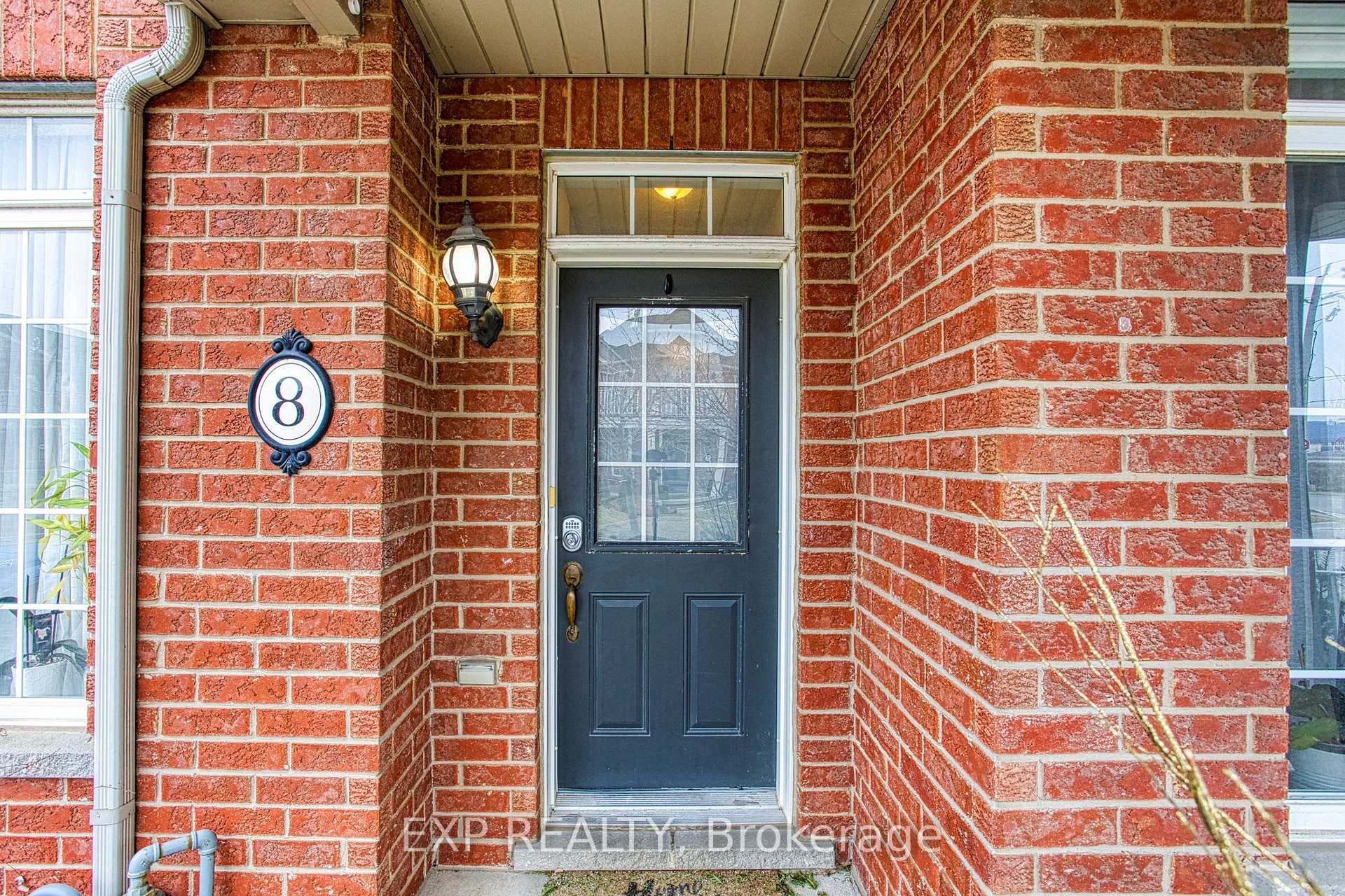 Photo 4 of 8 Glendarling Crescent, Hamilton, Winona Park — HOMEH