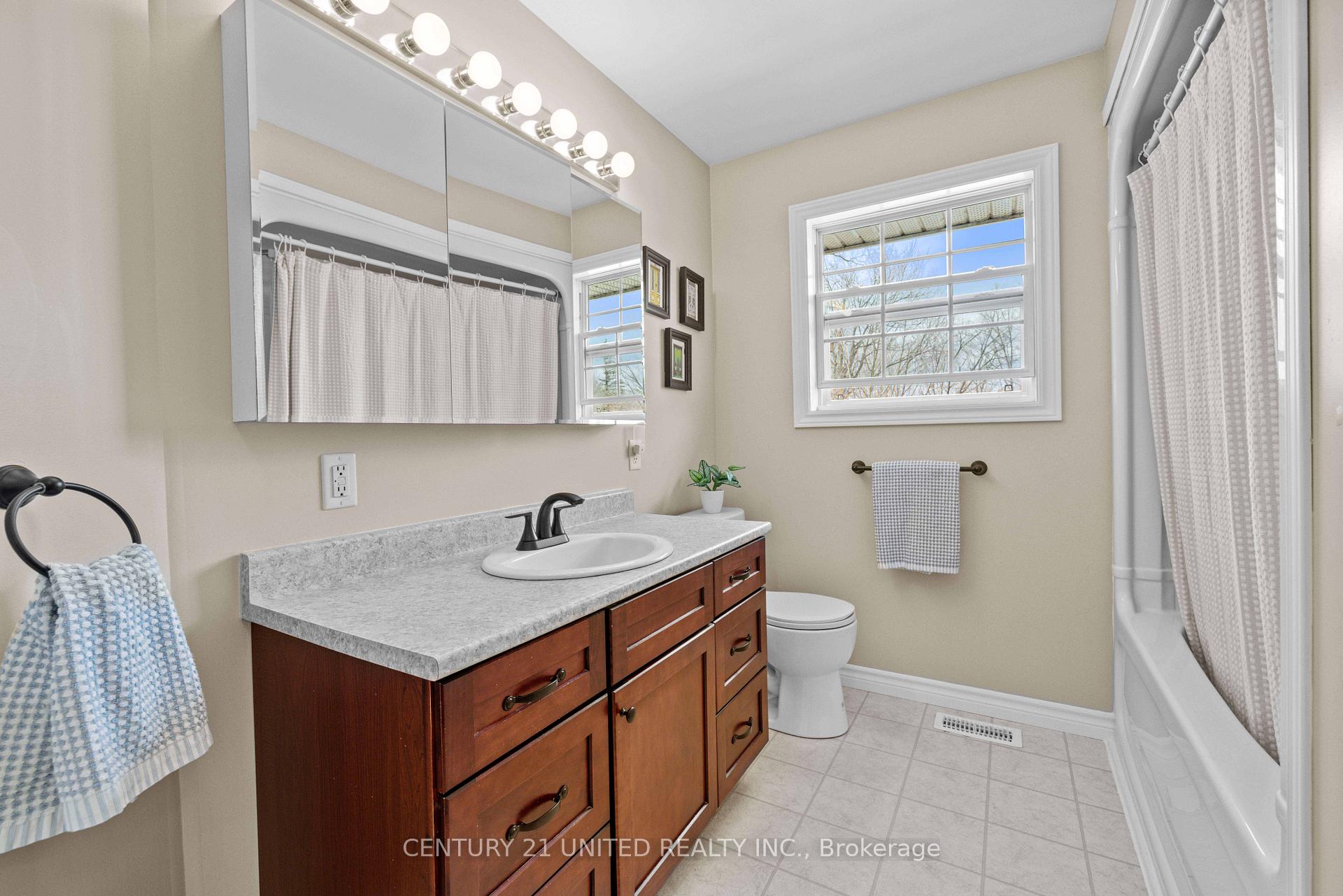 Photo 12 of 134 Banks Avenue, Douro-Dummer — HOMEH