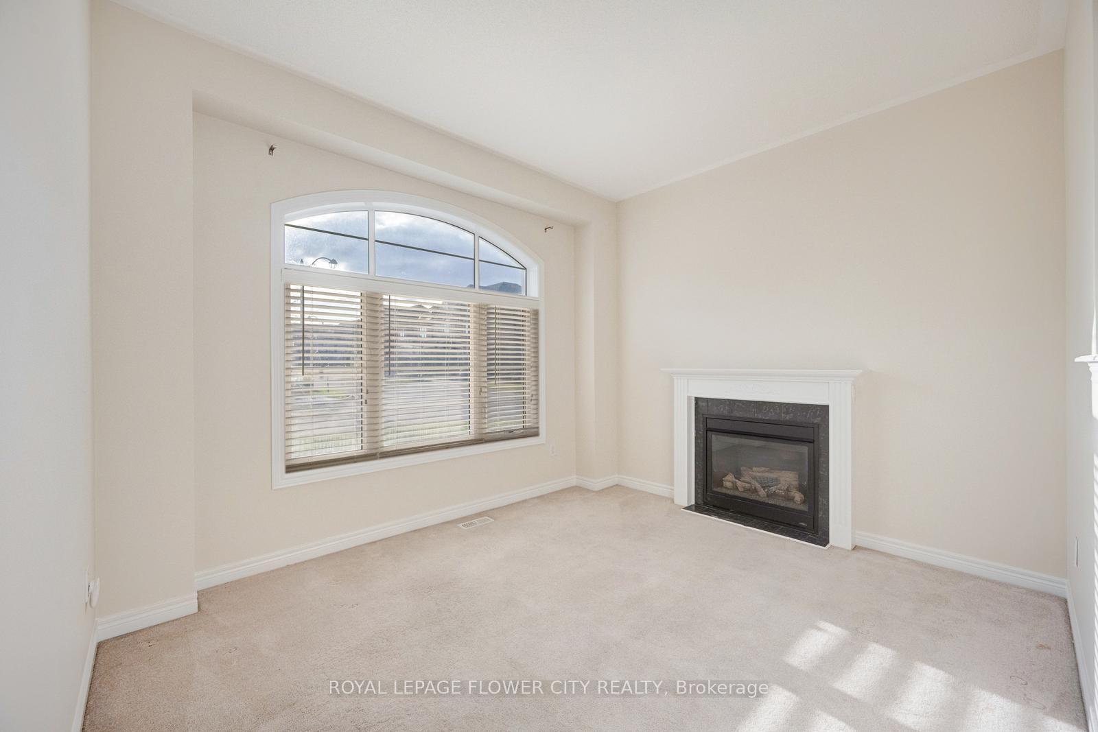 Photo 6 of 7 Tonalite Road, Brampton, Vales of Castlemore — HOMEH