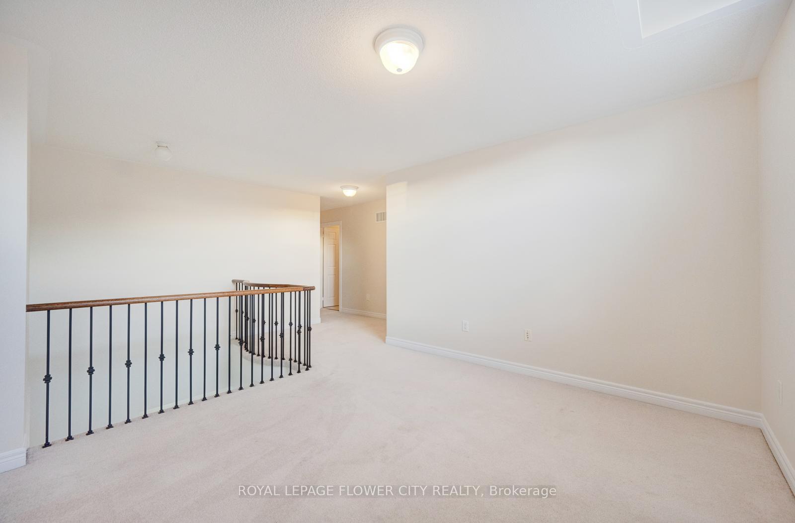 Photo 21 of 7 Tonalite Road, Brampton, Vales of Castlemore — HOMEH