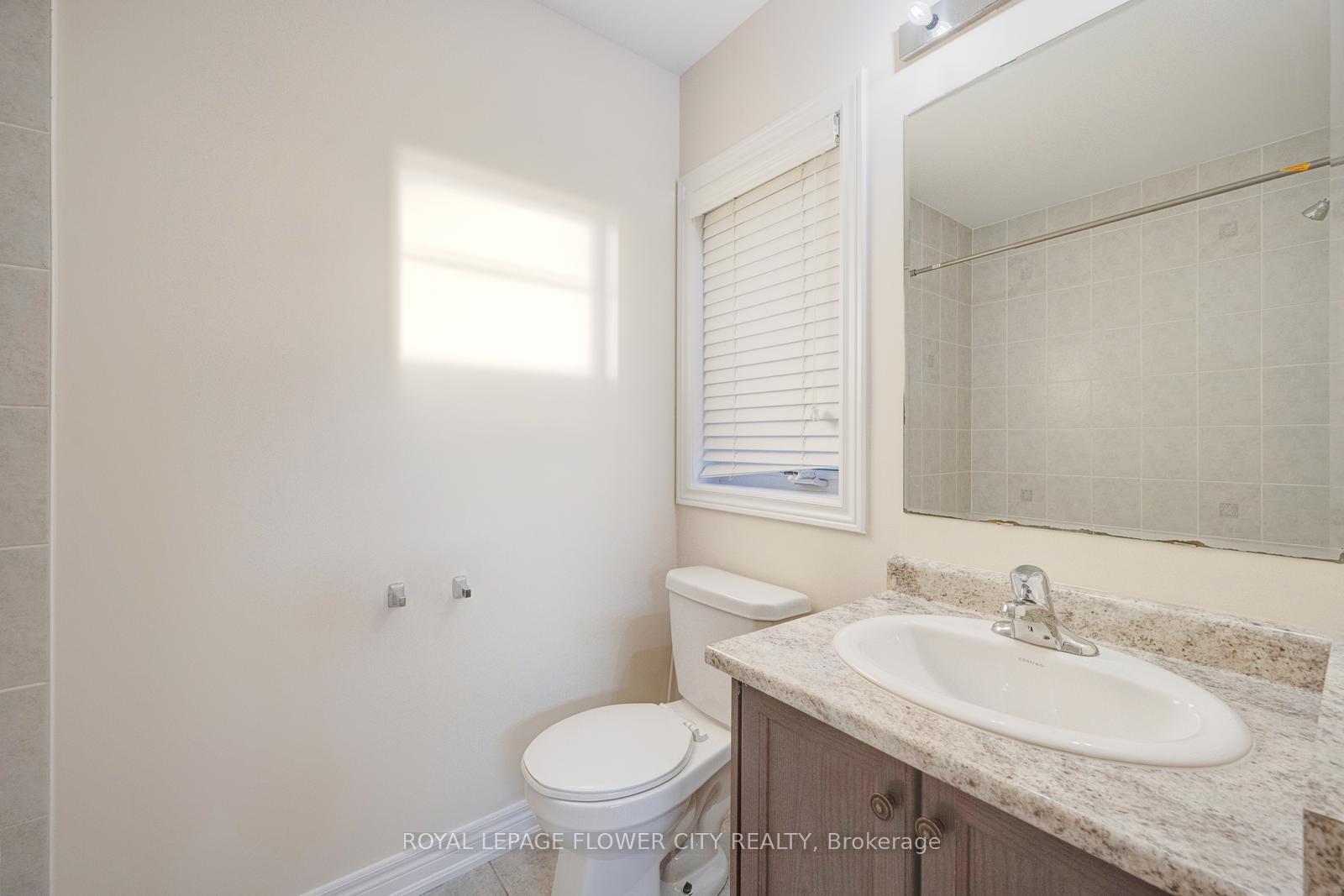 Photo 25 of 7 Tonalite Road, Brampton, Vales of Castlemore — HOMEH