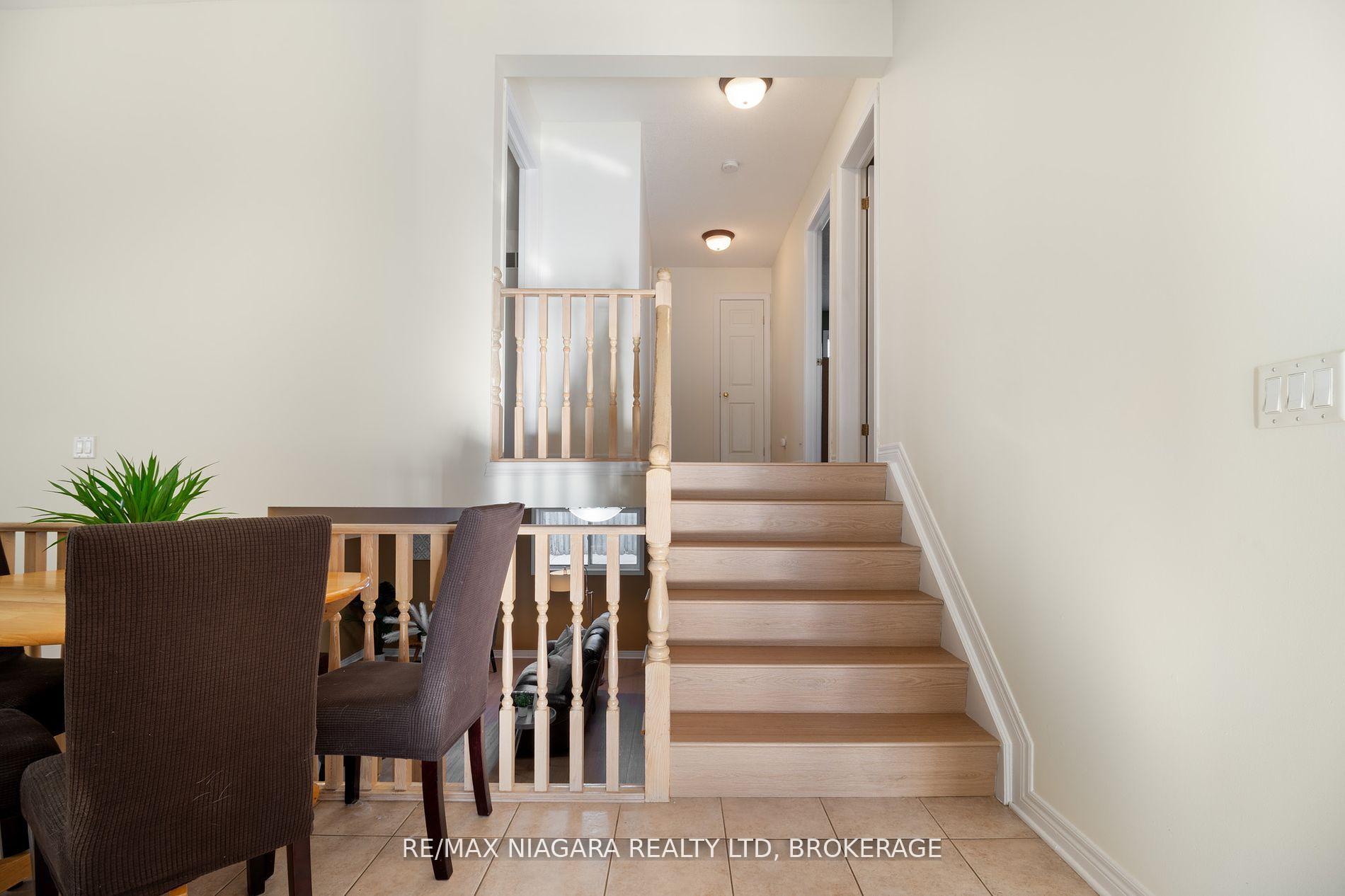 Photo 9 of 75 Mcbride Drive, St. Catharines, Rykert/Vansickle — HOMEH