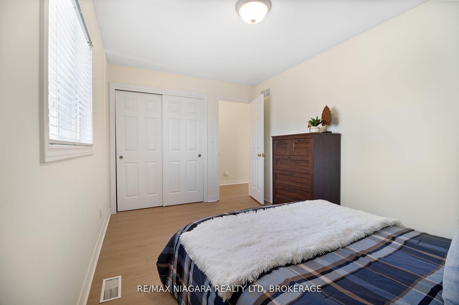 Photo 16 of 75 Mcbride Drive, St. Catharines, Rykert/Vansickle — HOMEH