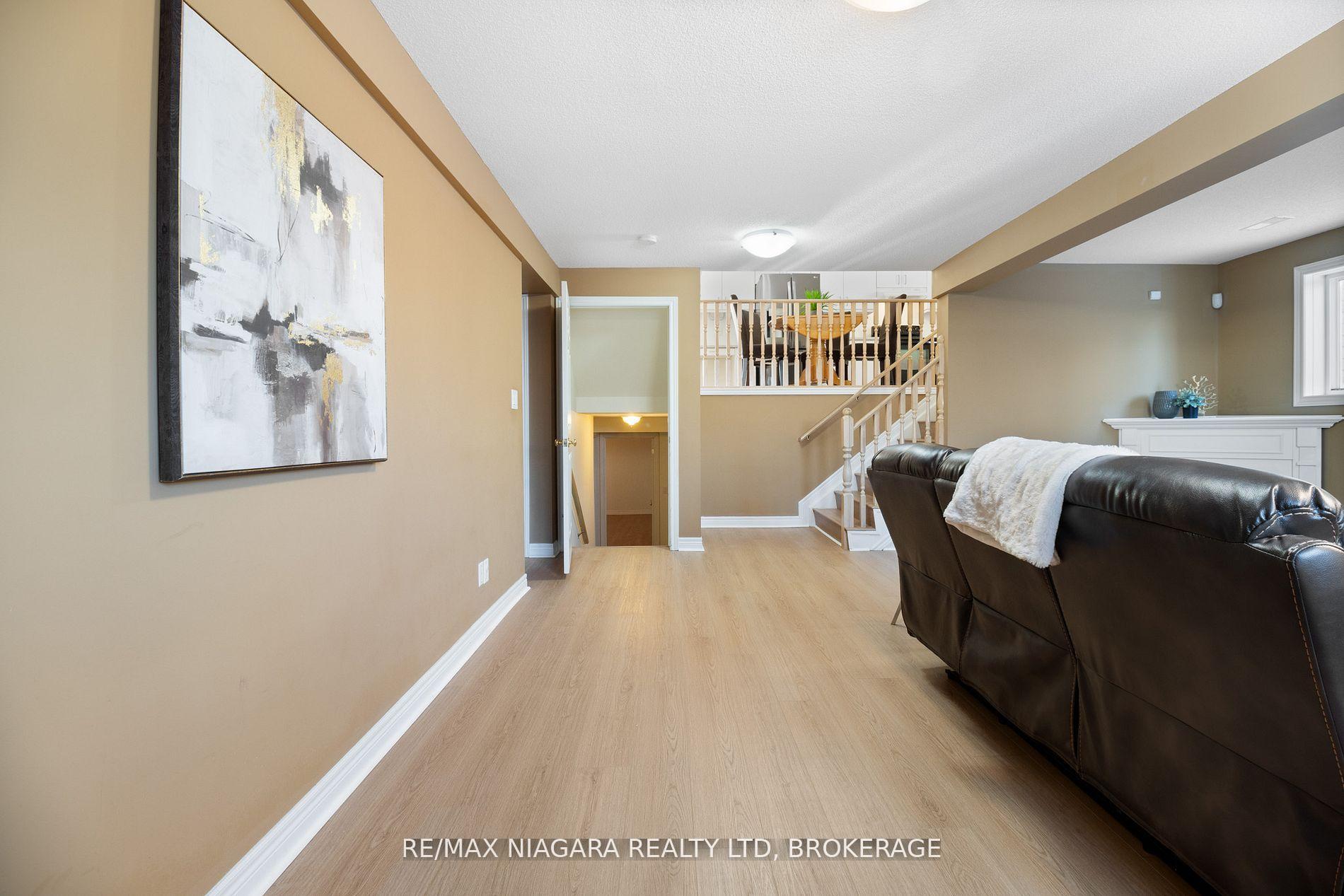 Photo 22 of 75 Mcbride Drive, St. Catharines, Rykert/Vansickle — HOMEH