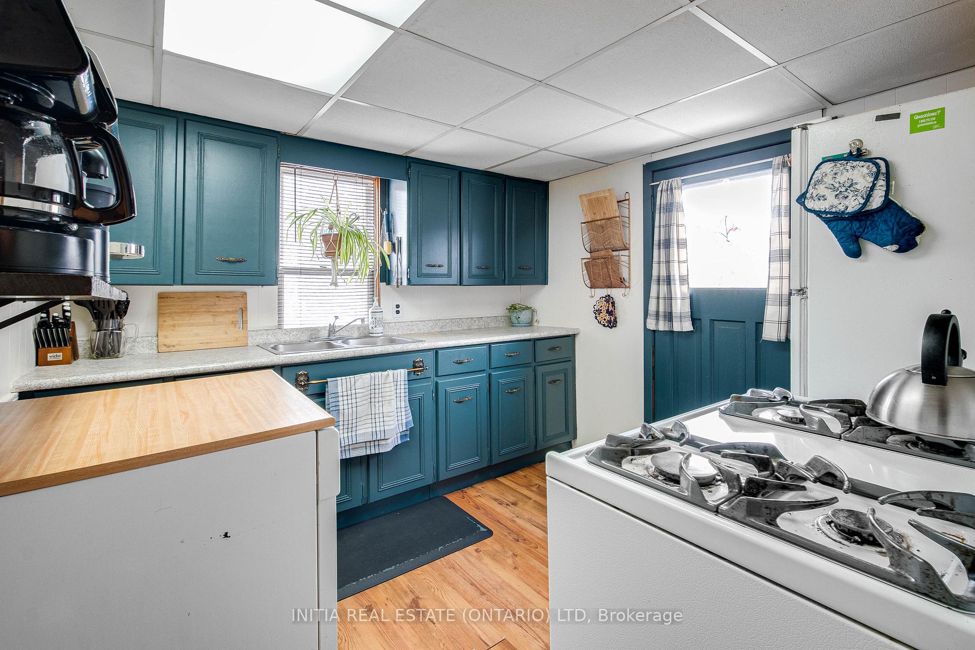 Photo 23 of 61 St Catharine Street, St. Thomas — HOMEH