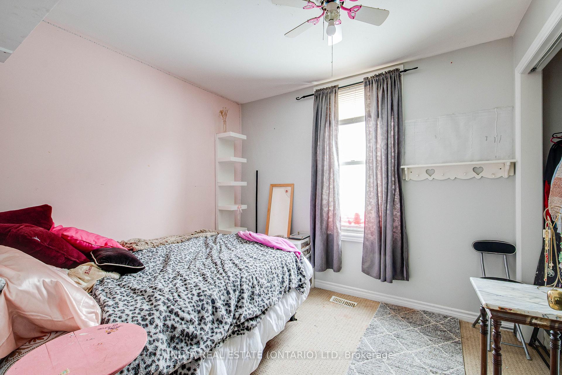 Photo 31 of 61 St Catharine Street, St. Thomas — HOMEH