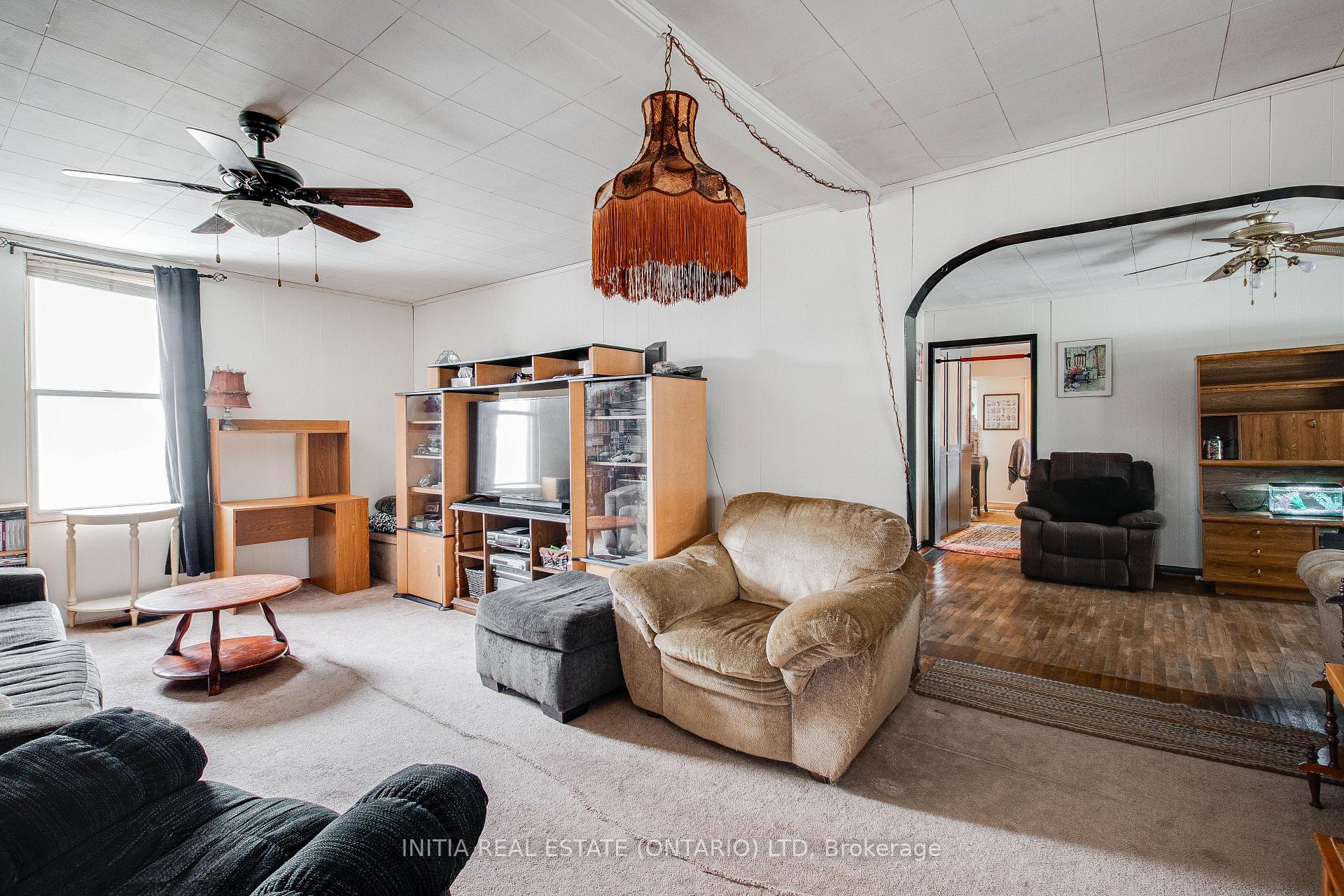 Photo 19 of 61 St Catharine Street, St. Thomas — HOMEH