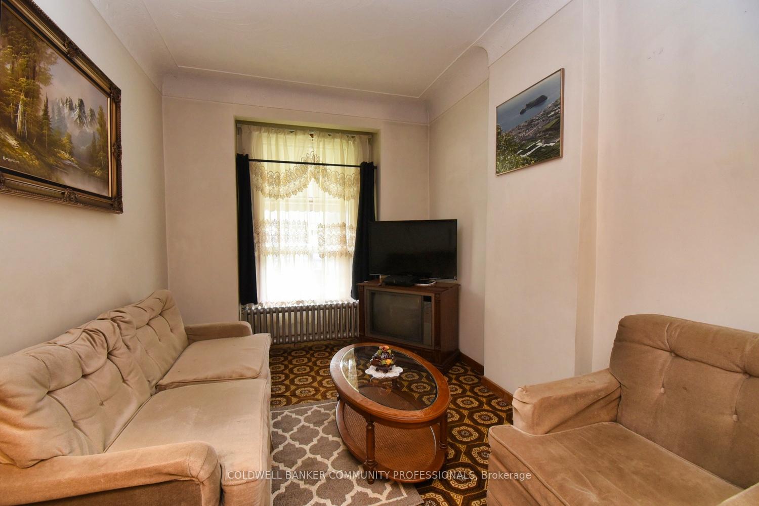 Photo 4 of 48 Fullerton Avenue, Hamilton, Gibson — HOMEH