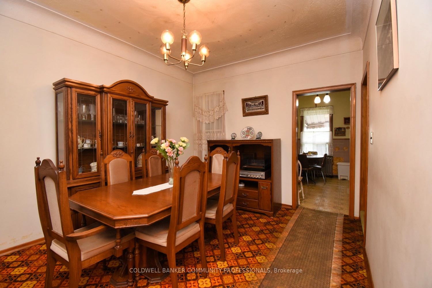 Photo 5 of 48 Fullerton Avenue, Hamilton, Gibson — HOMEH