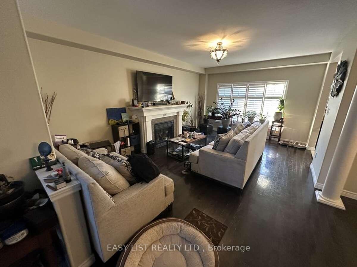 Photo 5 of 80 Great Oak Trail, Hamilton, Binbrook — HOMEH