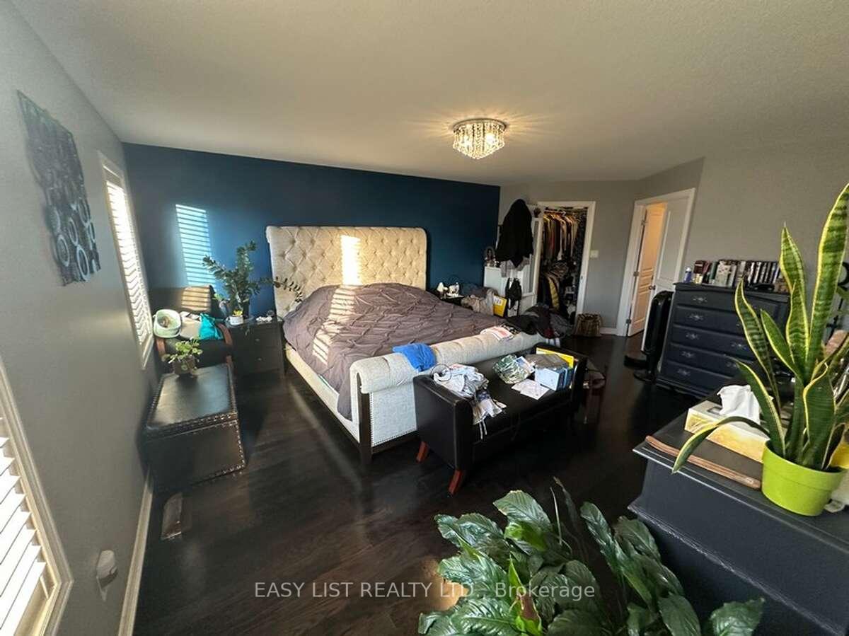 Photo 11 of 80 Great Oak Trail, Hamilton, Binbrook — HOMEH