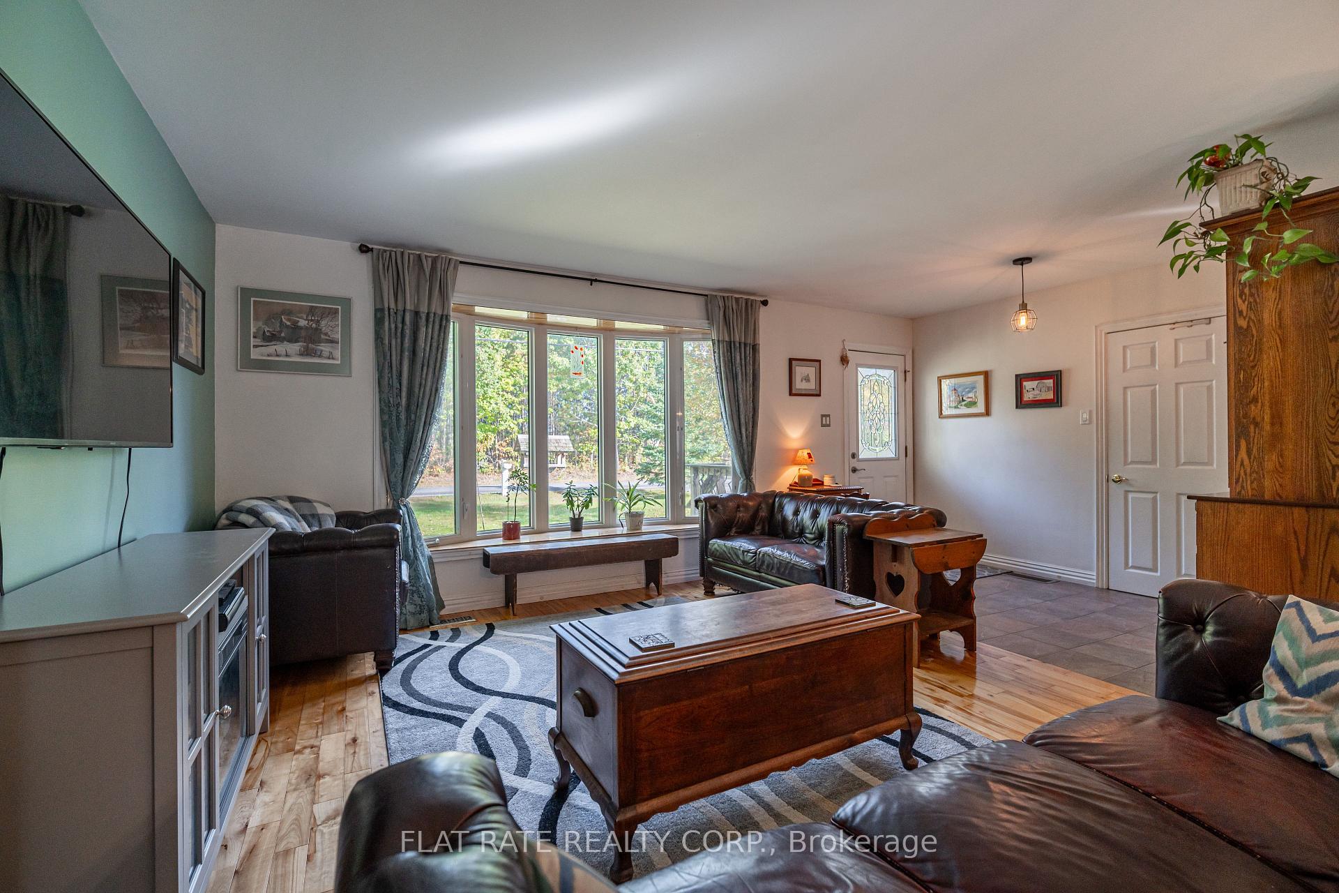 Photo 9 of 347 Birchview Road, Douro-Dummer — HOMEH