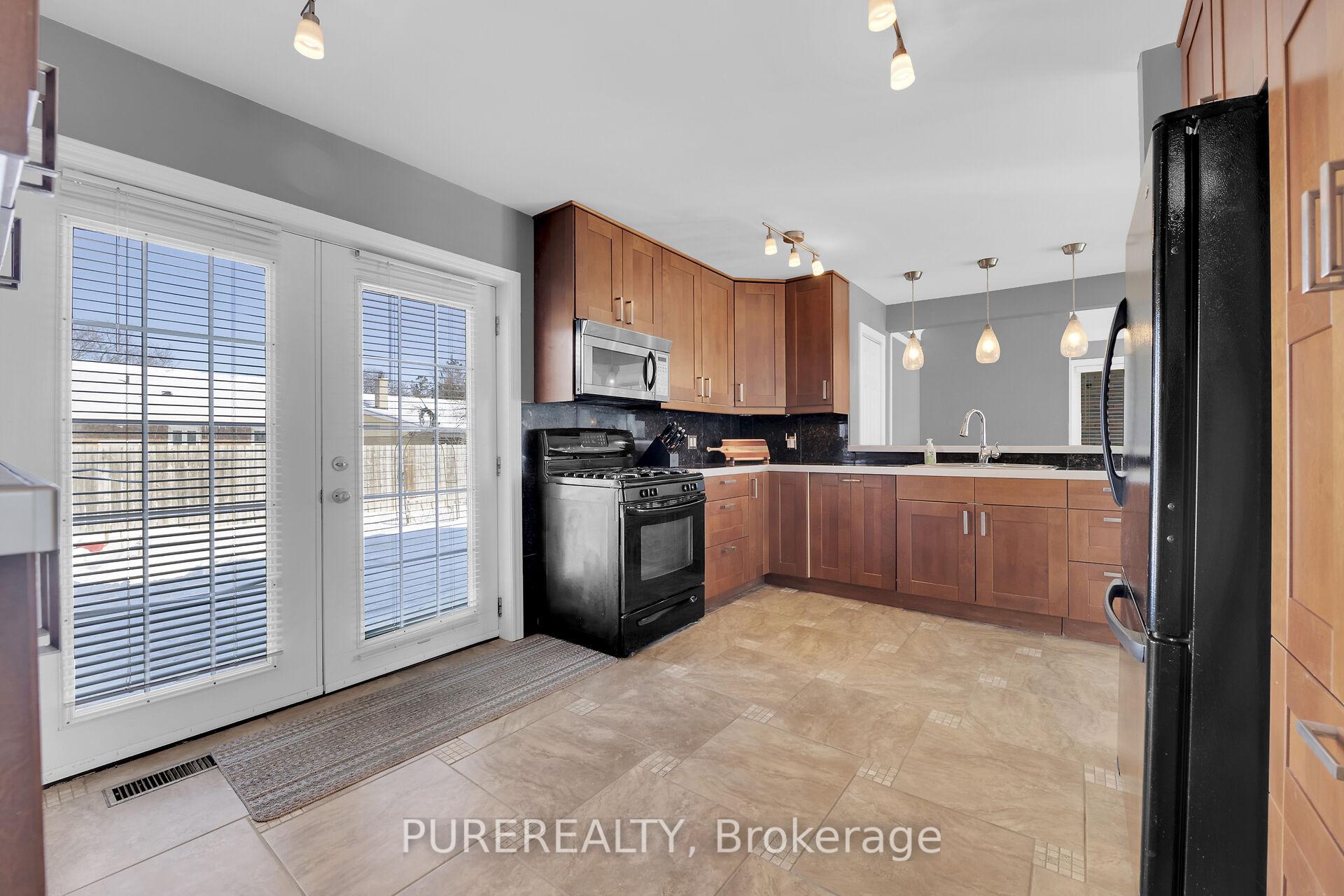 Photo 33 of 7 Byrne Boulevard, St. Catharines, Glendale/Glenridge — HOMEH