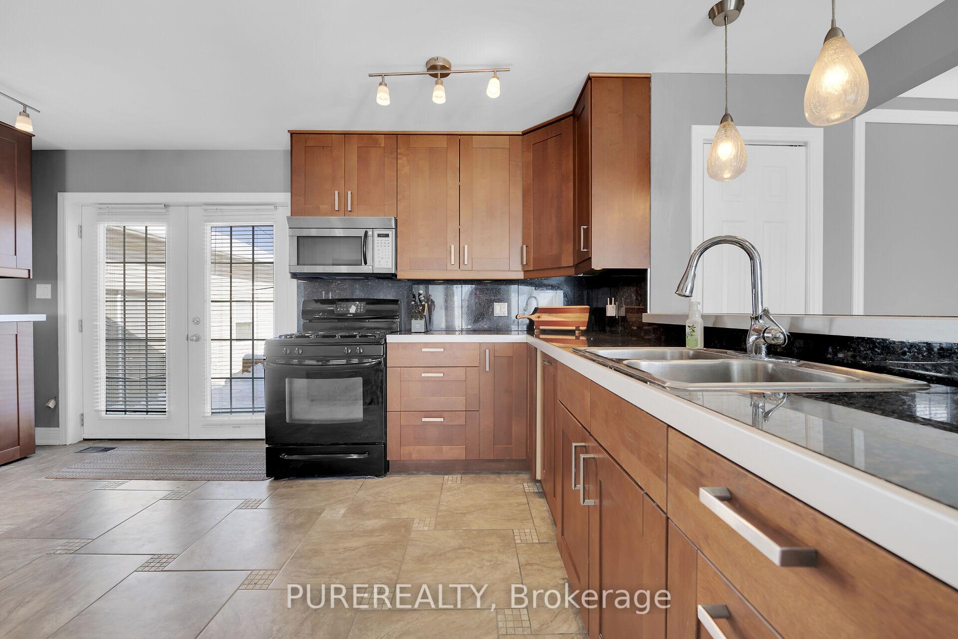 Photo 37 of 7 Byrne Boulevard, St. Catharines, Glendale/Glenridge — HOMEH