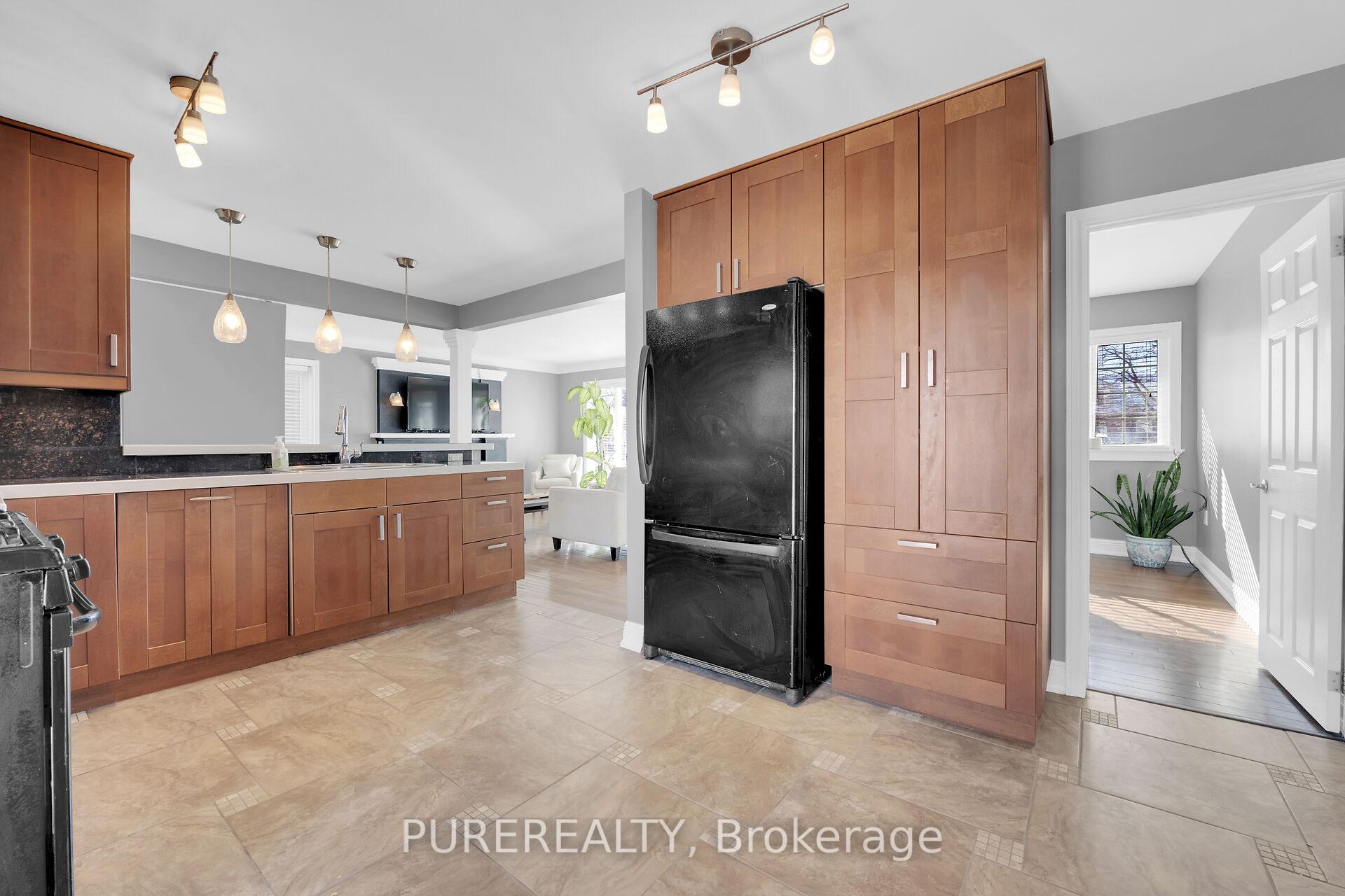 Photo 16 of 7 Byrne Boulevard, St. Catharines, Glendale/Glenridge — HOMEH