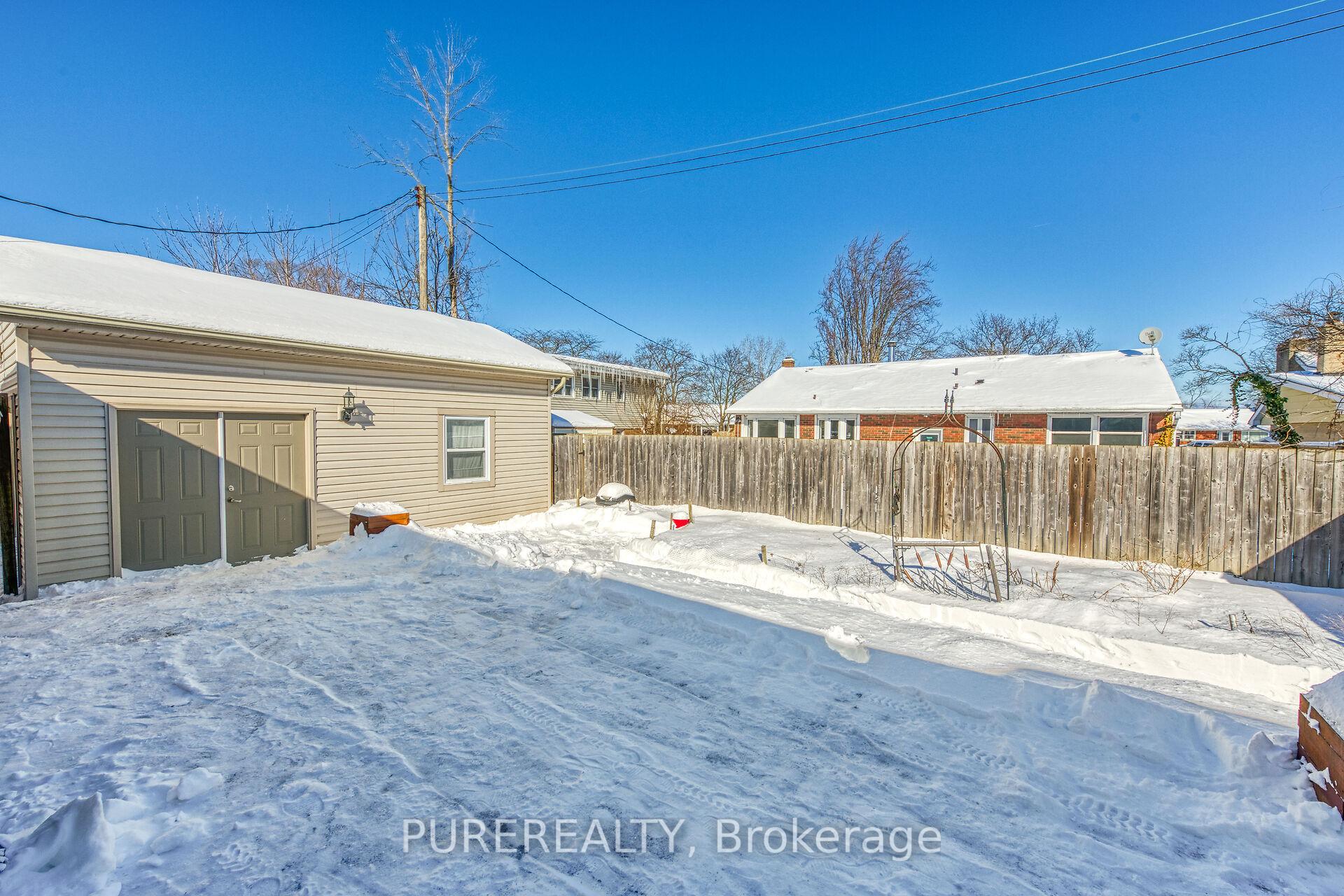 Photo 86 of 7 Byrne Boulevard, St. Catharines, Glendale/Glenridge — HOMEH