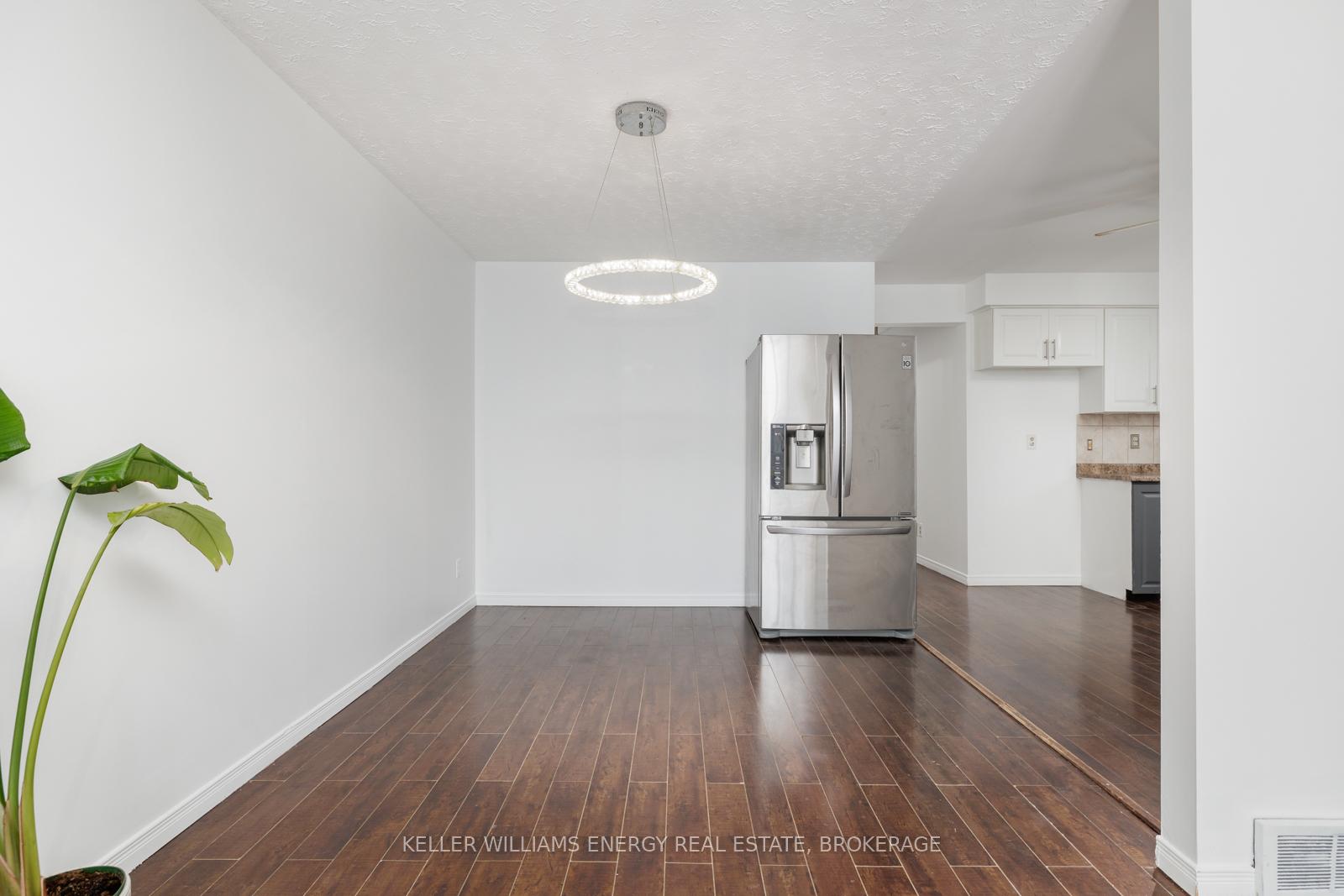 Photo 30 of 62 Autumn Place, St. Catharines, Secord Woods — HOMEH