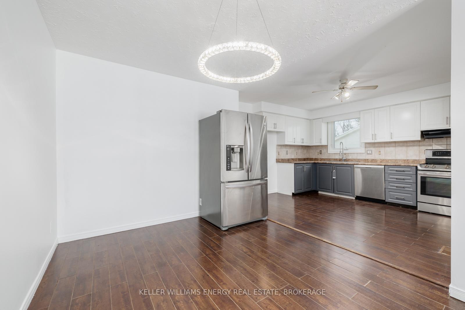 Photo 31 of 62 Autumn Place, St. Catharines, Secord Woods — HOMEH