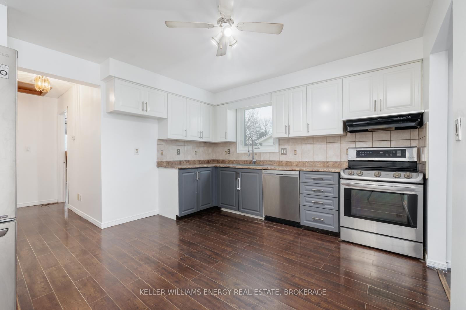 Photo 32 of 62 Autumn Place, St. Catharines, Secord Woods — HOMEH