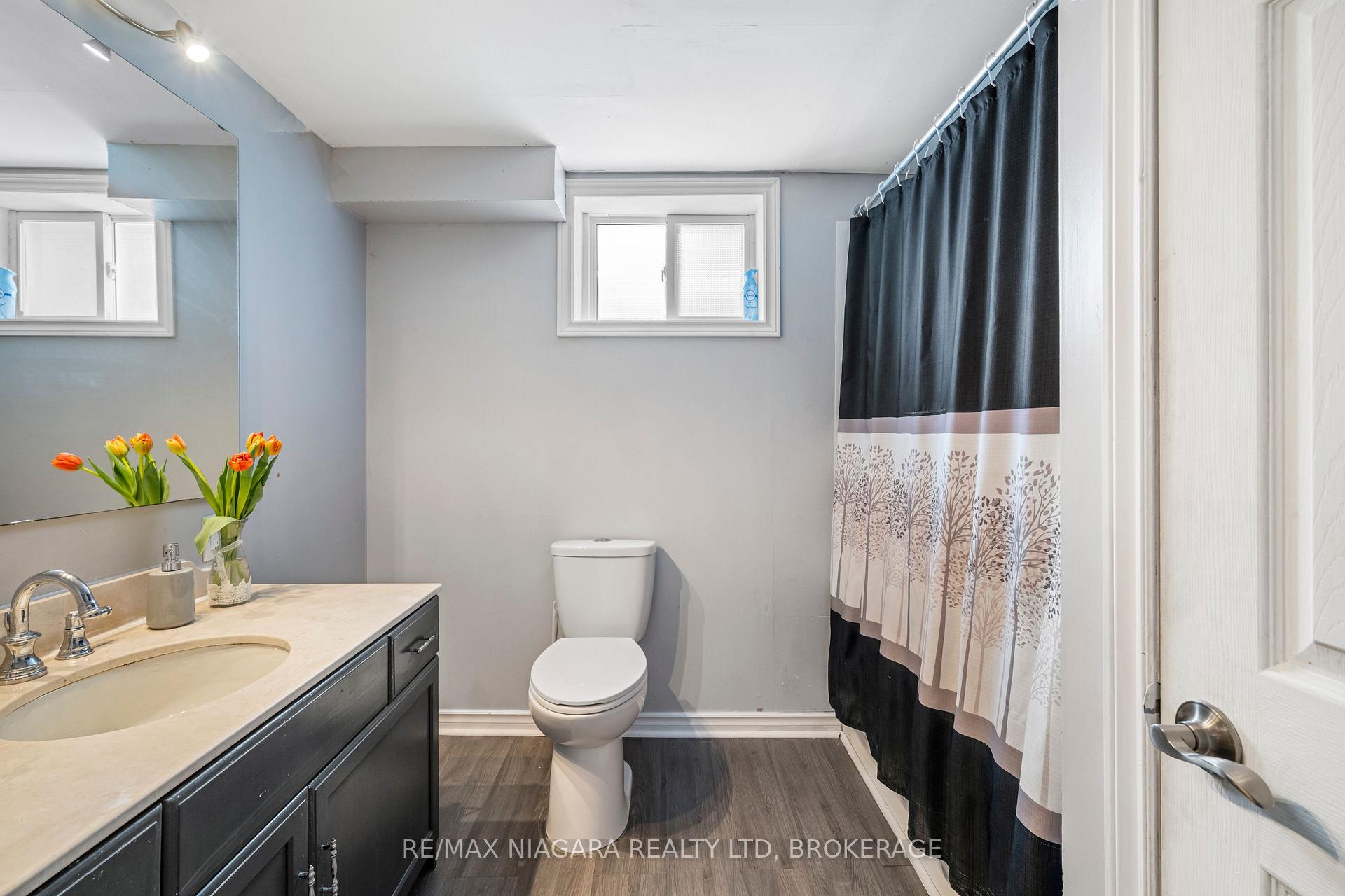 Photo 14 of 25 Dunkeld Avenue, St. Catharines, Carlton/Bunting — HOMEH