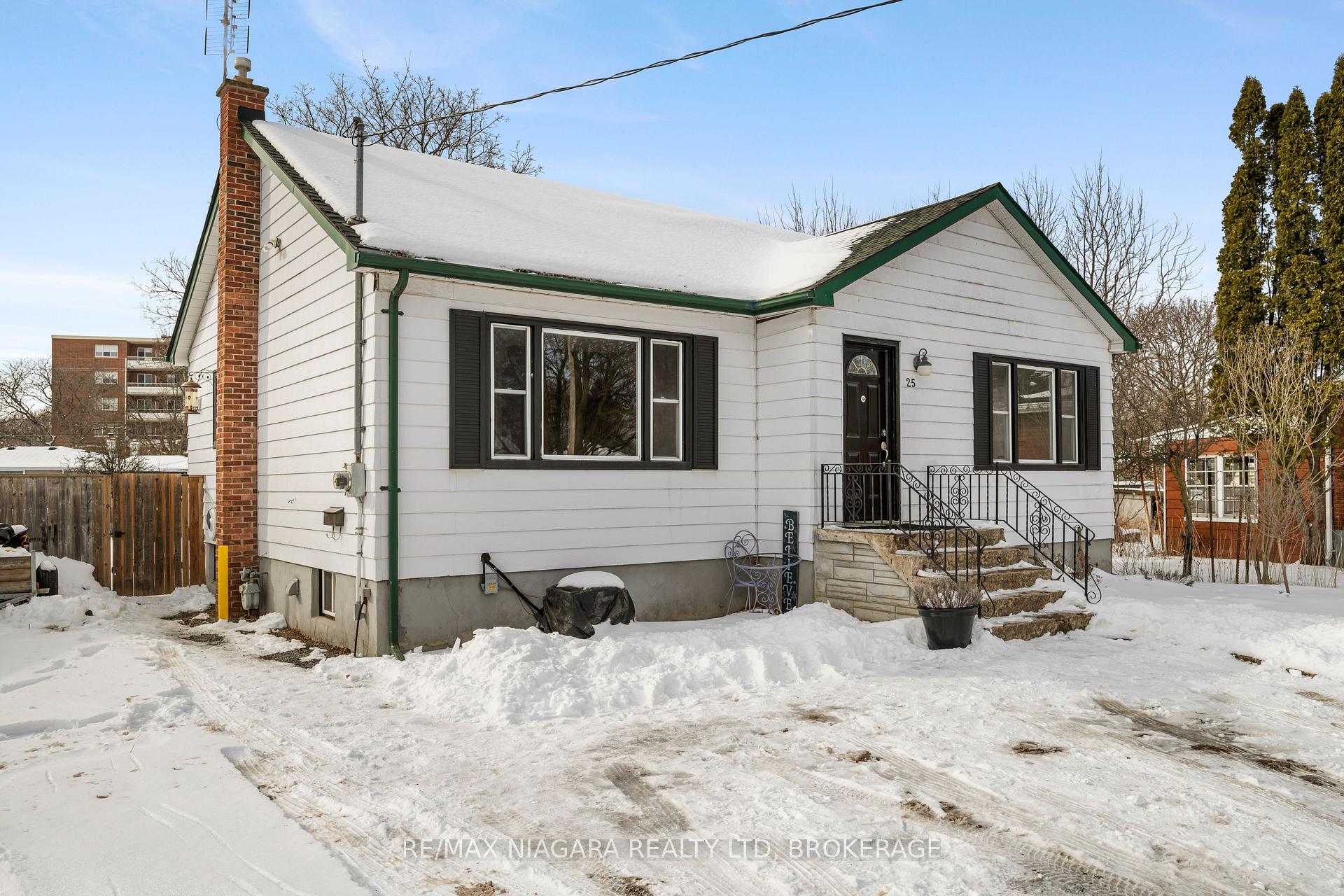 Photo 32 of 25 Dunkeld Avenue, St. Catharines, Carlton/Bunting — HOMEH