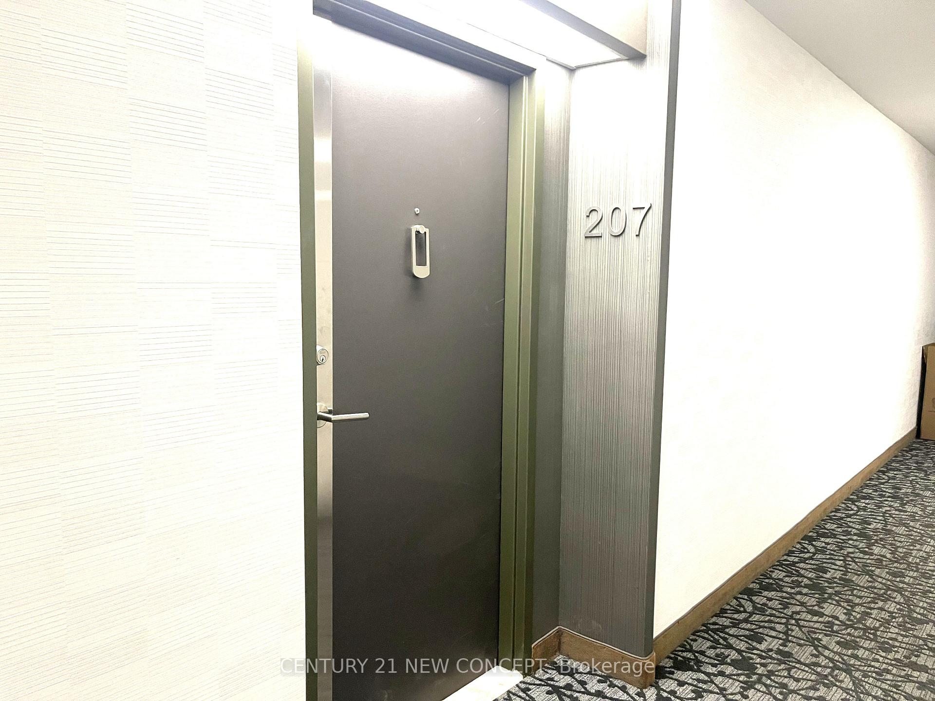 Photo 9 of Unit 207, 7811 Yonge Street, Markham, Thornhill — HOMEH