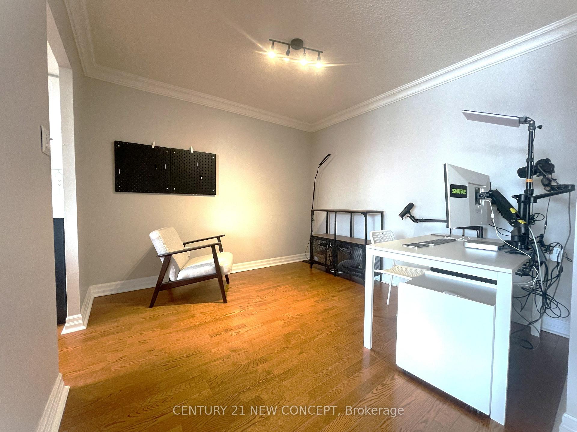 Photo 14 of Unit 207, 7811 Yonge Street, Markham, Thornhill — HOMEH