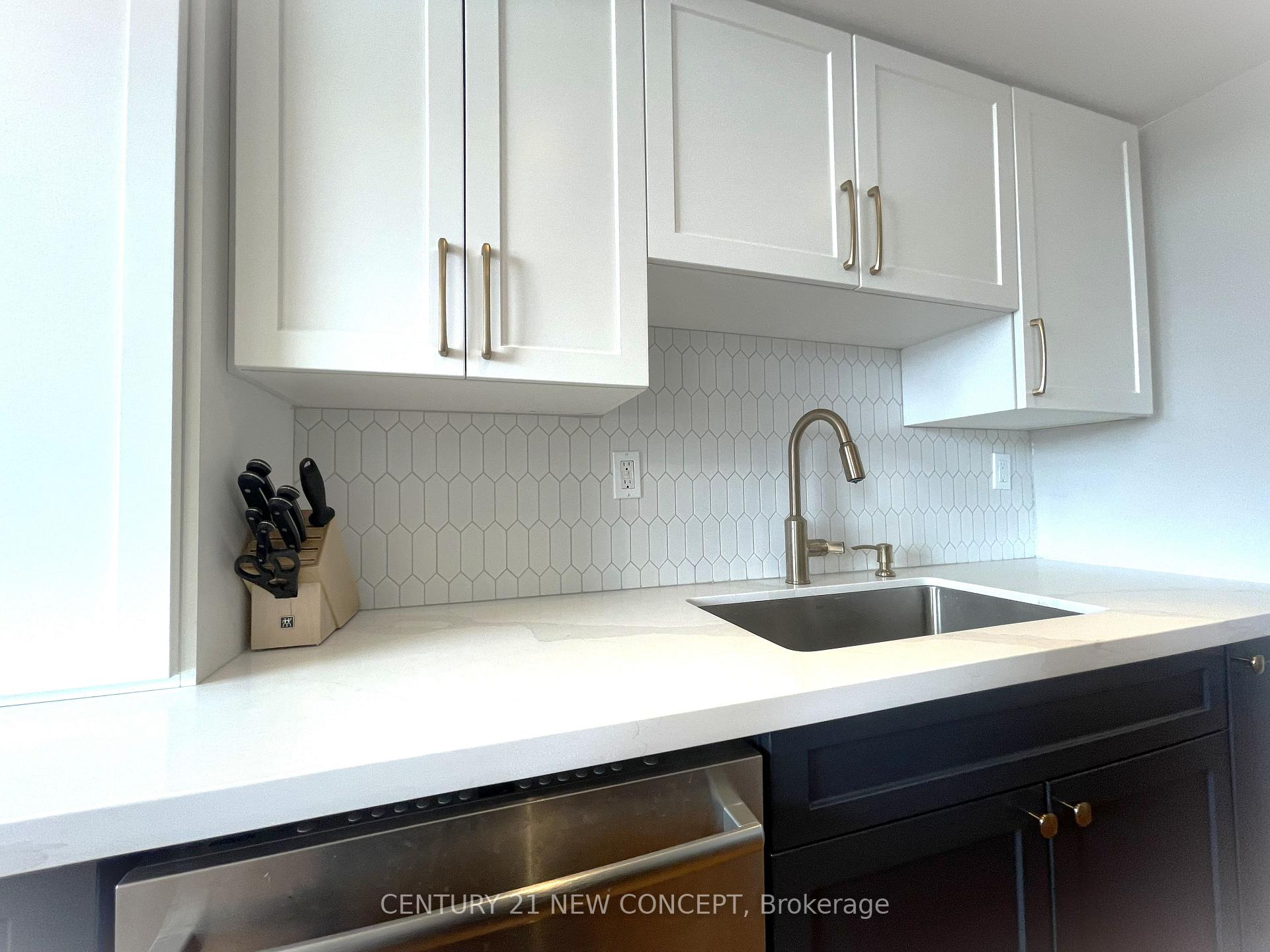 Photo 21 of Unit 207, 7811 Yonge Street, Markham, Thornhill — HOMEH