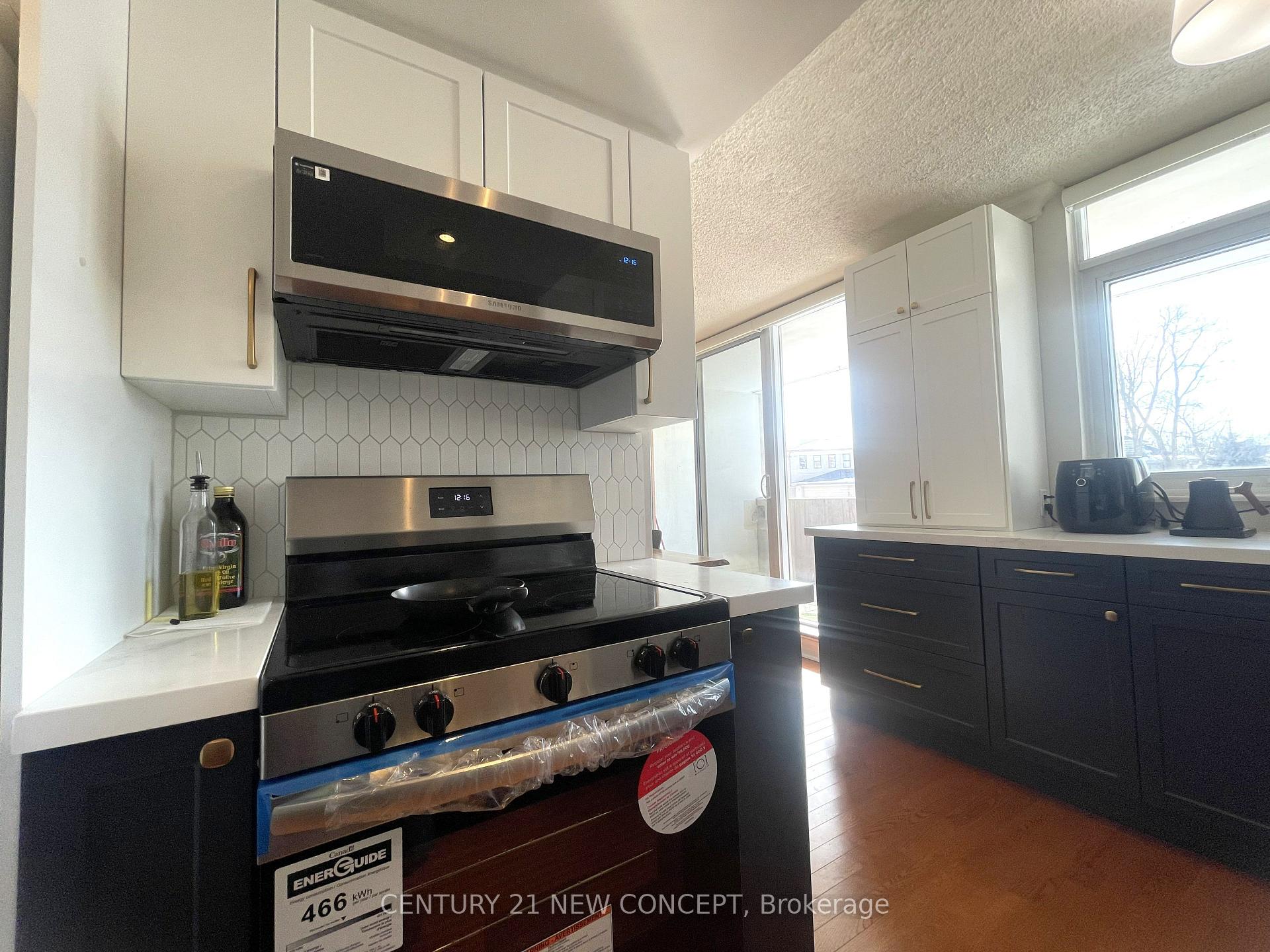 Photo 23 of Unit 207, 7811 Yonge Street, Markham, Thornhill — HOMEH