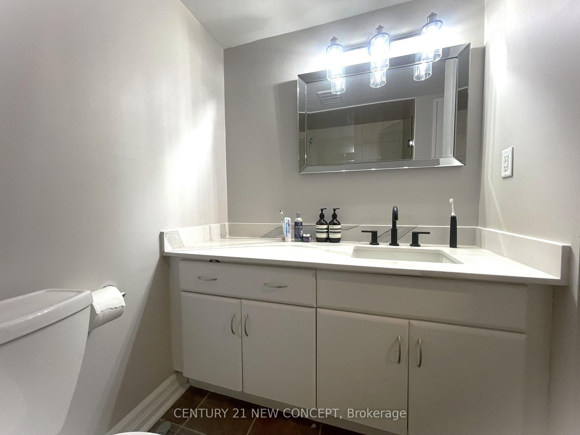 Photo 25 of Unit 207, 7811 Yonge Street, Markham, Thornhill — HOMEH