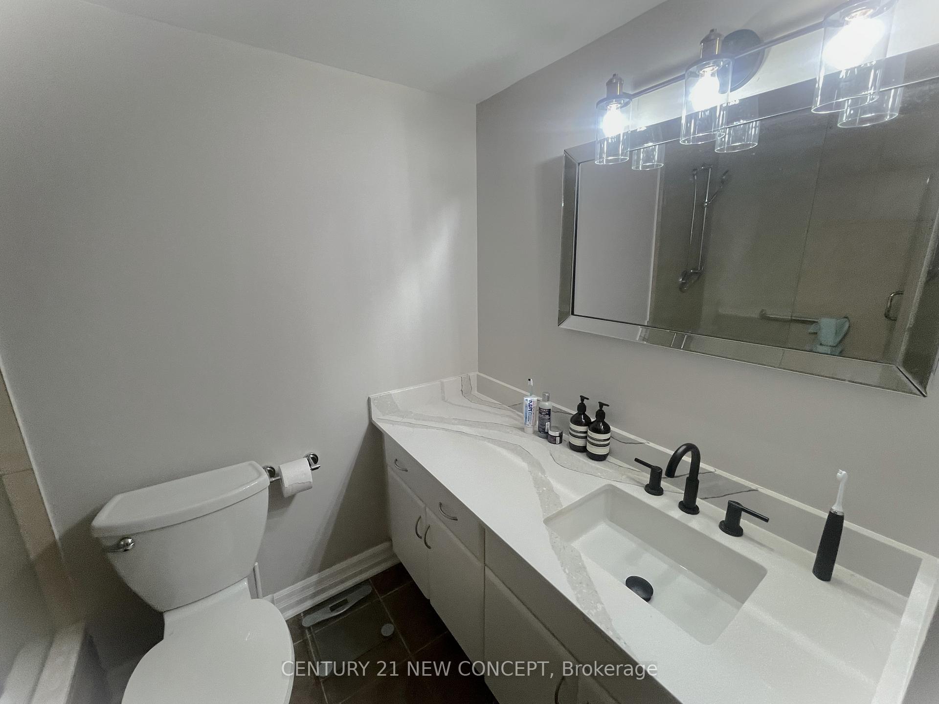Photo 26 of Unit 207, 7811 Yonge Street, Markham, Thornhill — HOMEH