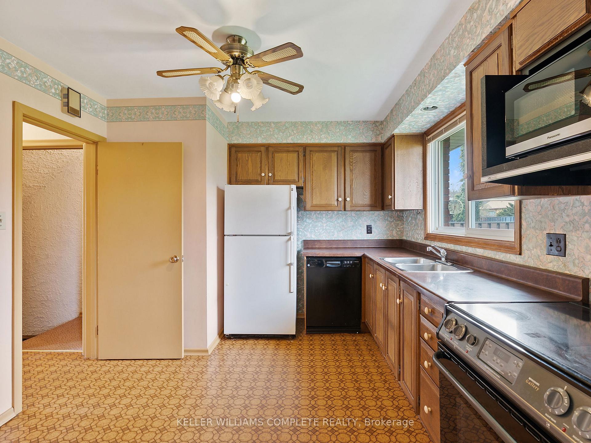 Photo 35 of 20 Ramsgate Drive, Hamilton, Stoney Creek — HOMEH