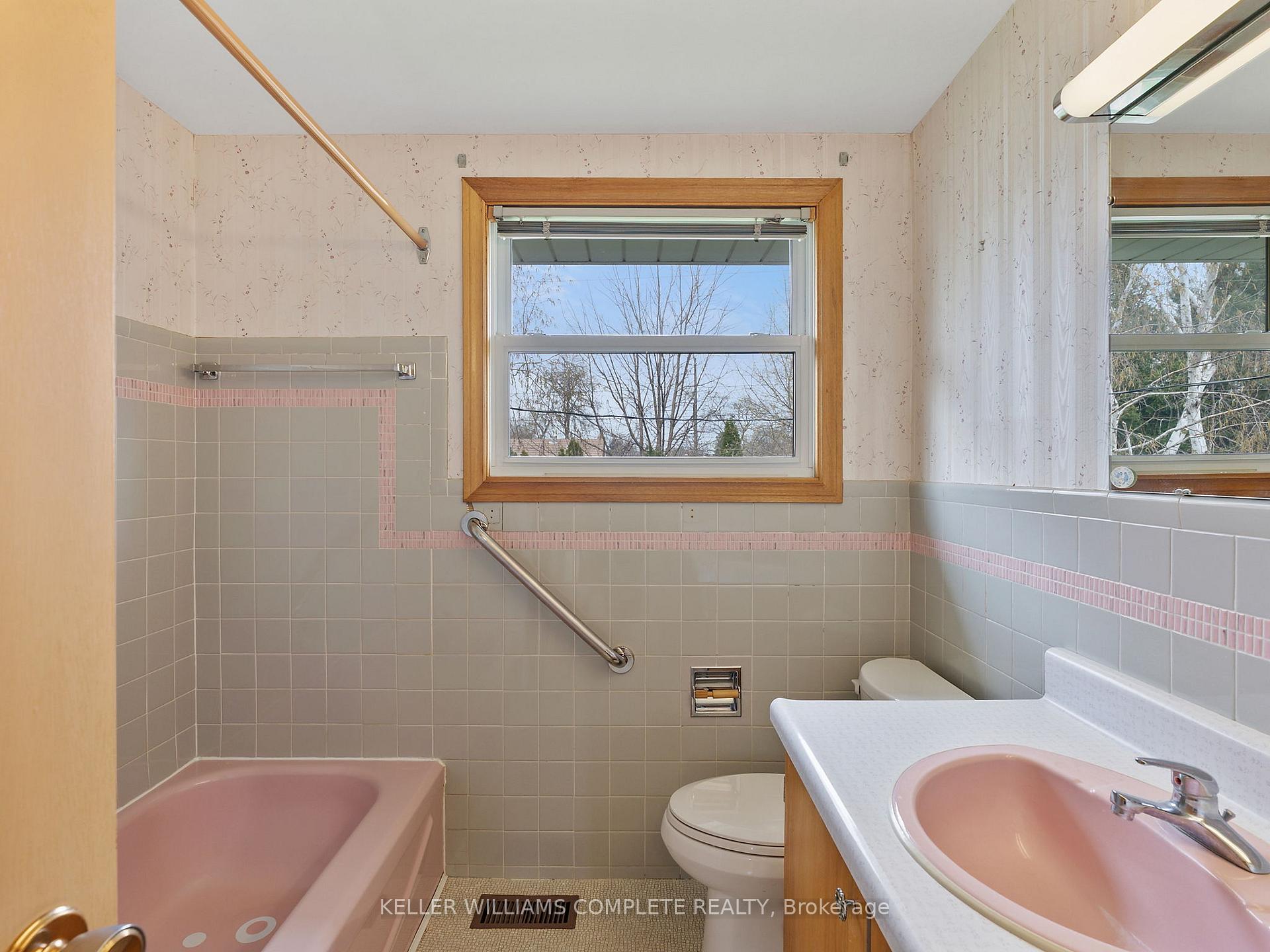 Photo 66 of 20 Ramsgate Drive, Hamilton, Stoney Creek — HOMEH