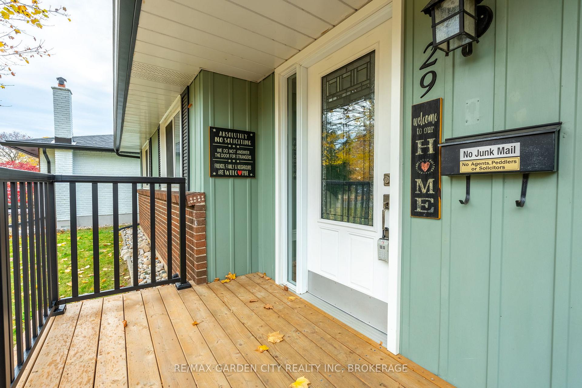 Photo 2 of 29 Southdale Drive, St. Catharines, Vine/Linwell — HOMEH