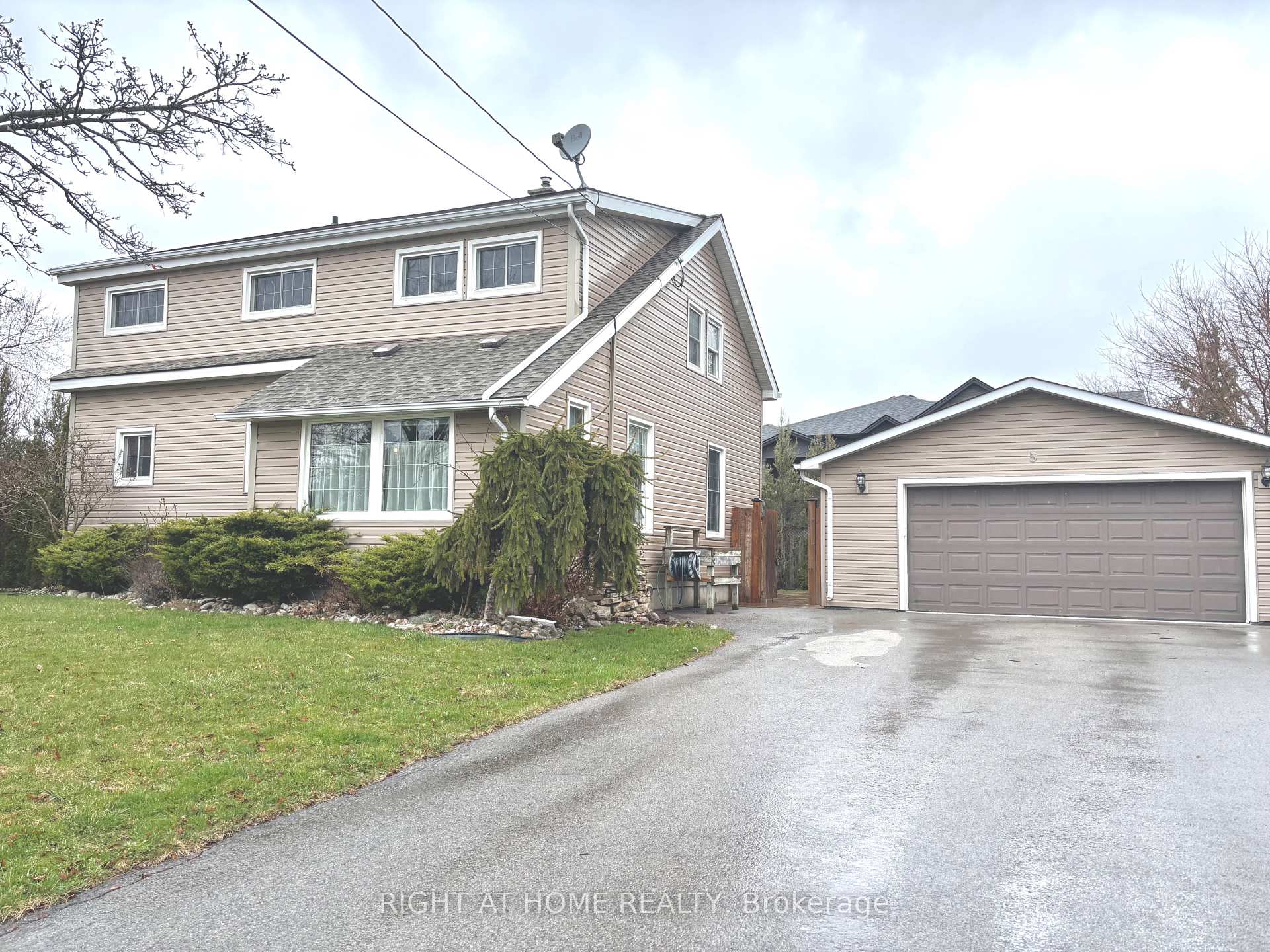 Photo 1 of 5 Wilholme Drive, St. Catharines, Grapeview — HOMEH