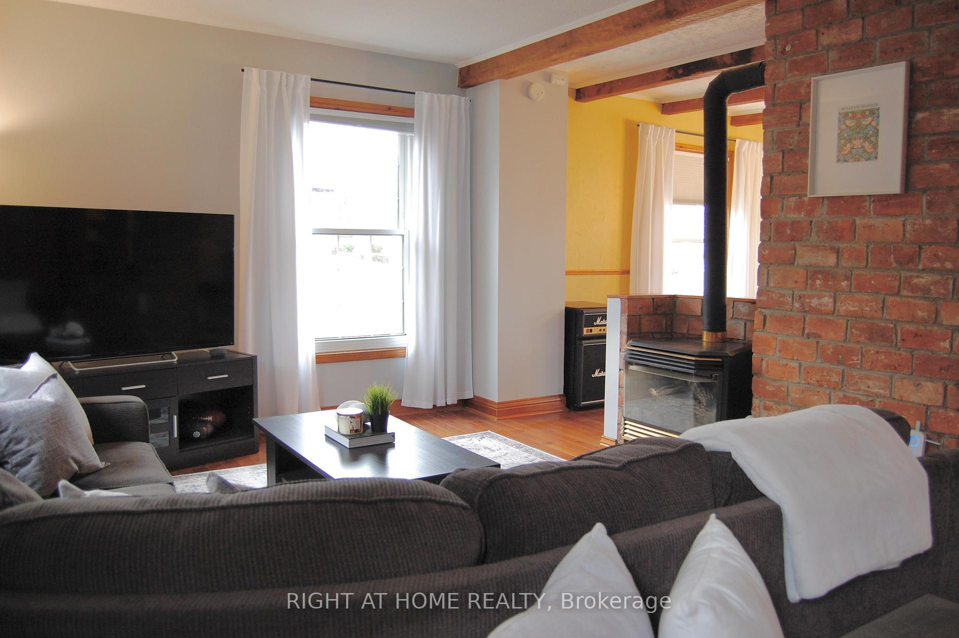 Photo 5 of 5 Wilholme Drive, St. Catharines, Grapeview — HOMEH